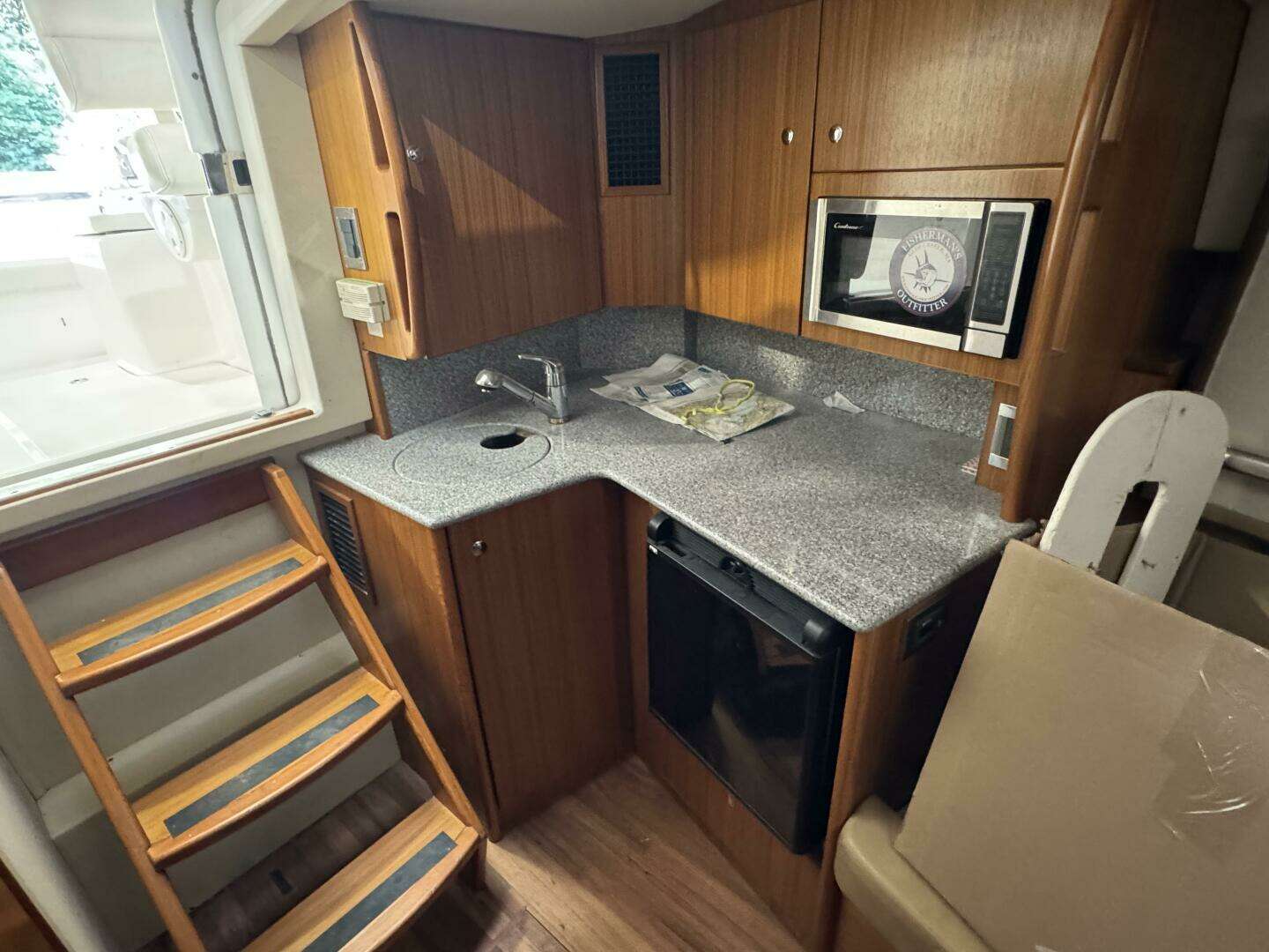 2011 Luhrs 30 Open - Image 28