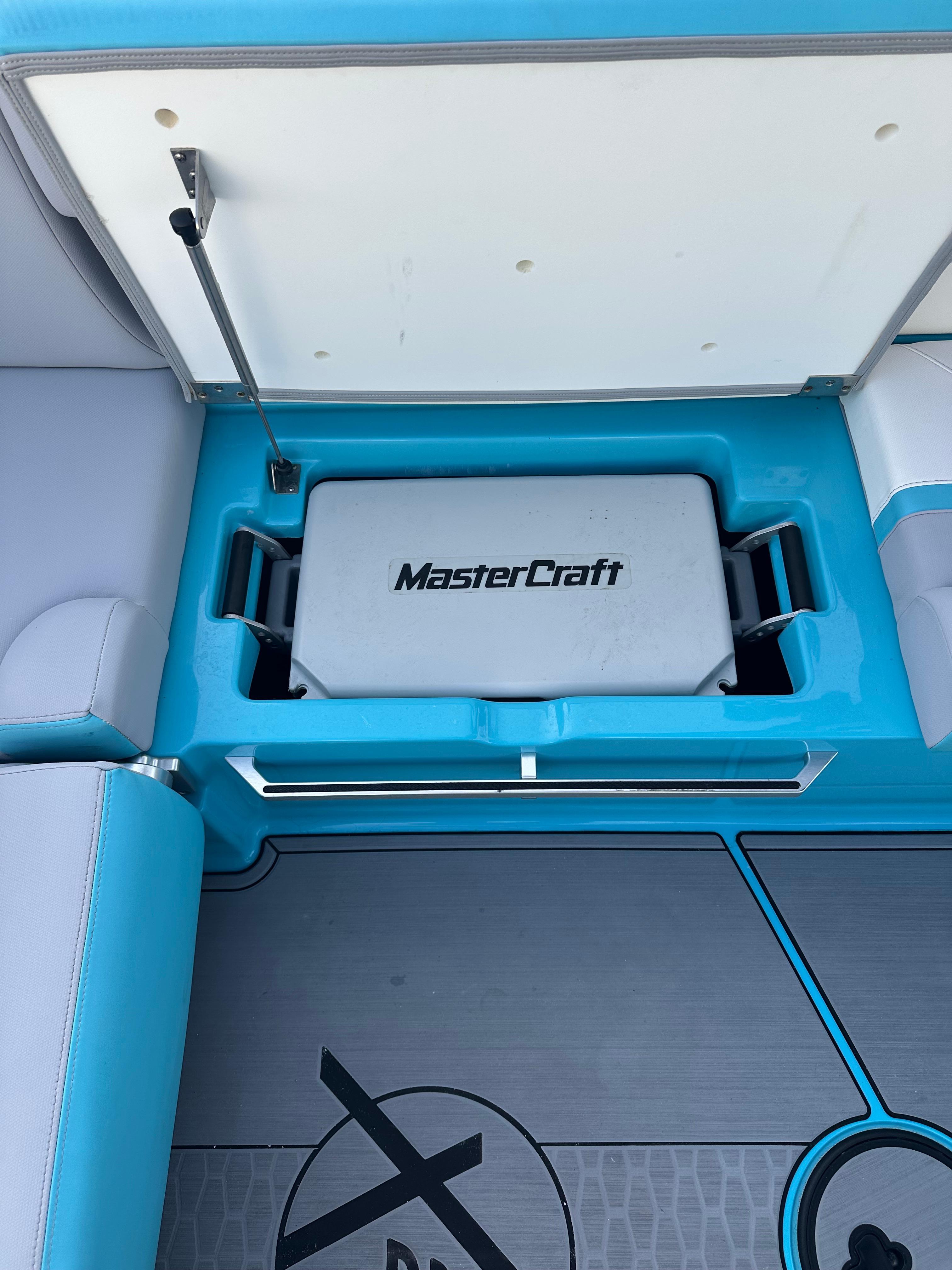 2022 MasterCraft X-26 - 19