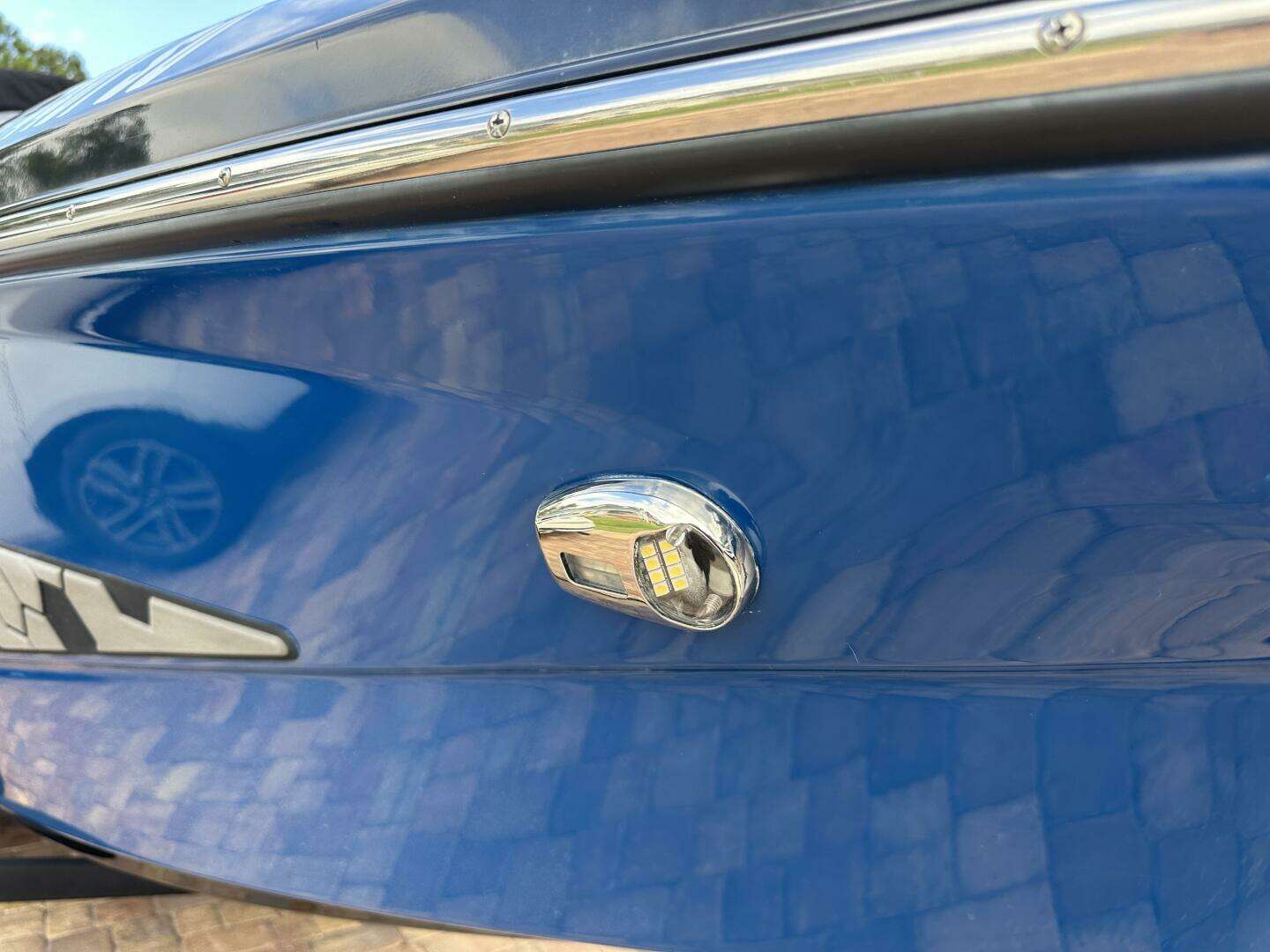 2021 Scarab 215 - Image 21