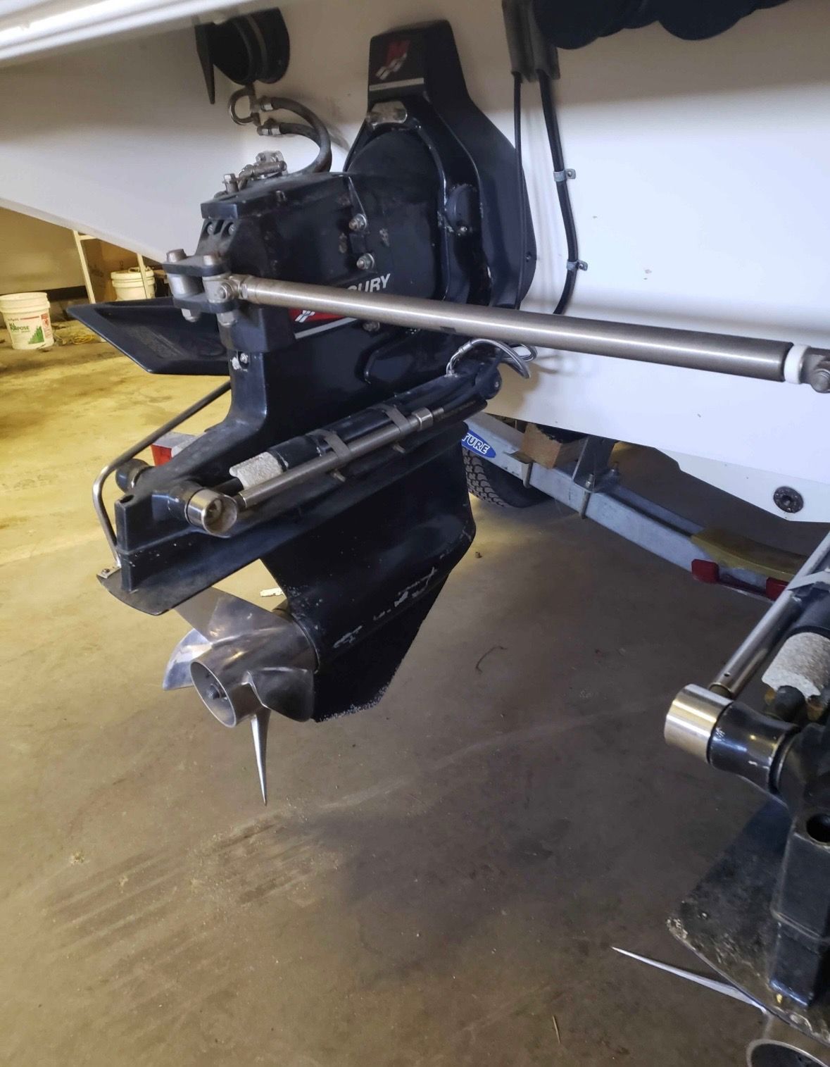 Rear view of a 2000 Fountain Fever boat drive.