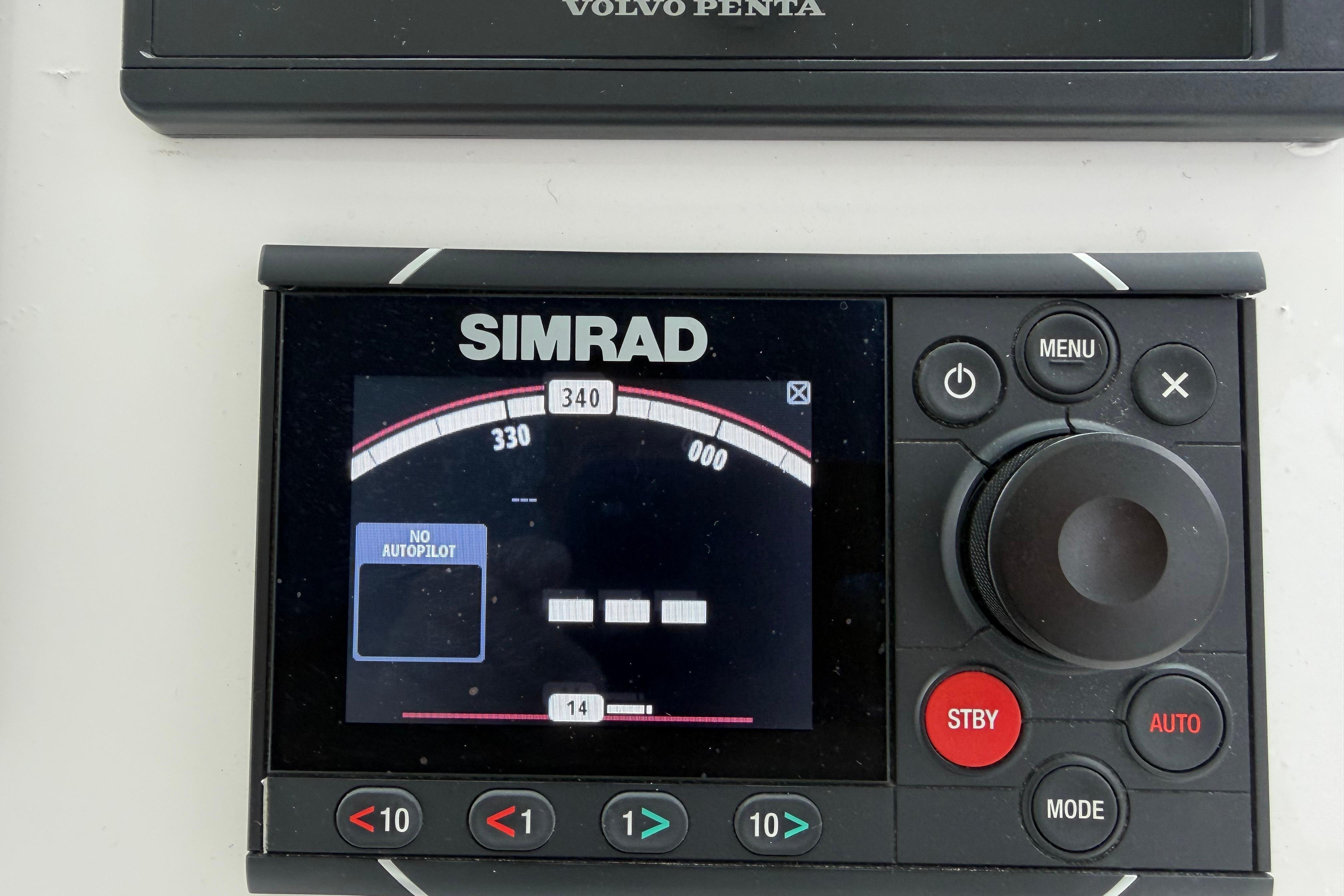 Simrad marine navigation display on 2018 H&H Marine Osmond Beal boat.