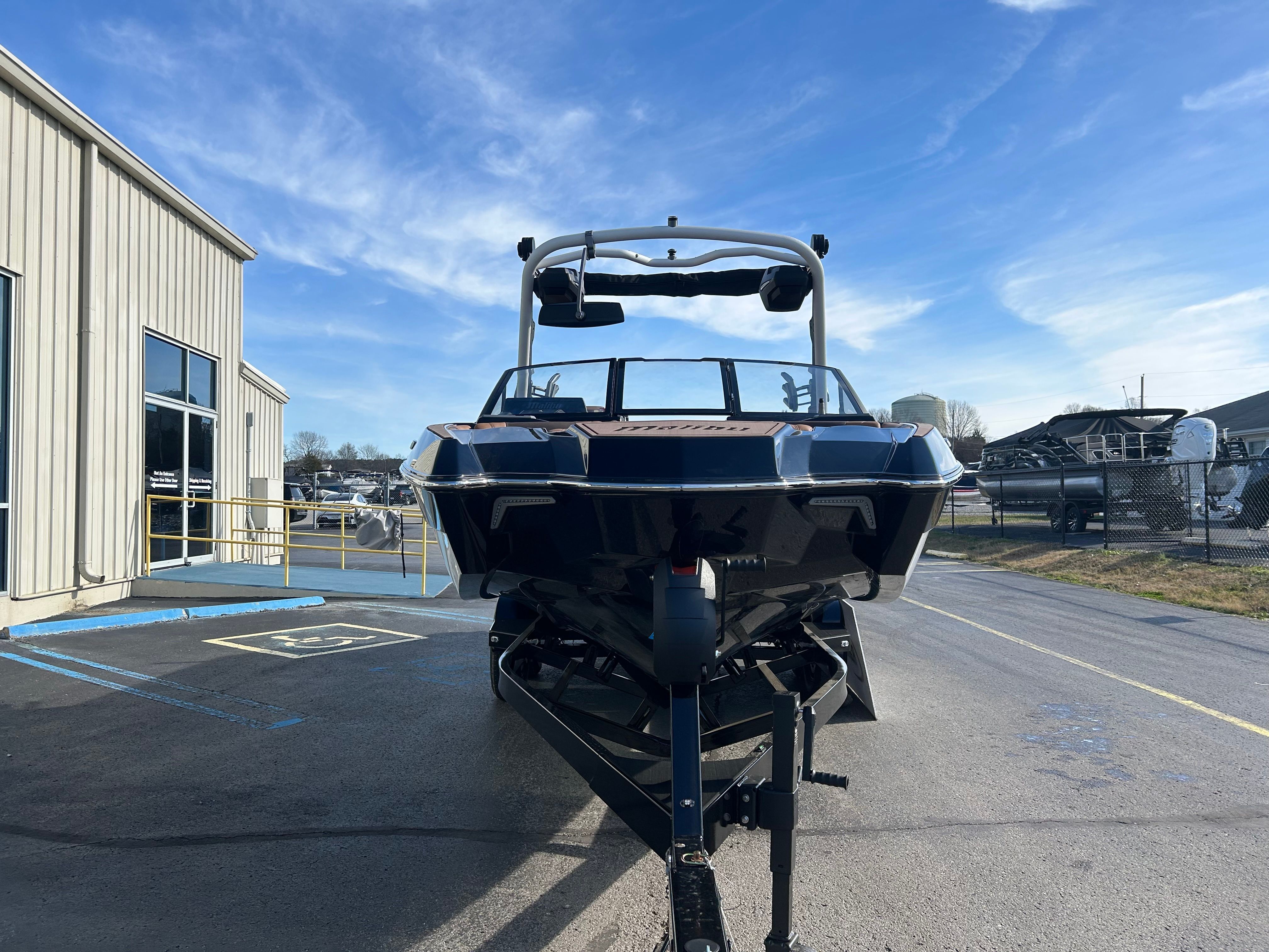 2026 MALIBU 24 MXZ - Image 3