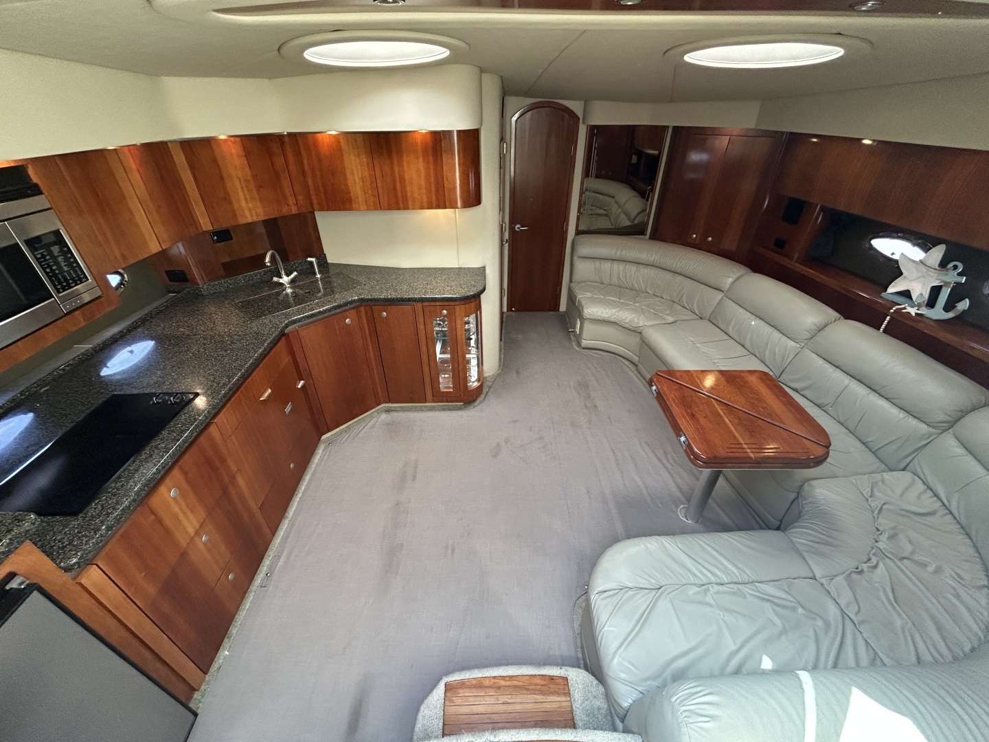 2006 Cruisers Yachts 520 Express - Image 16