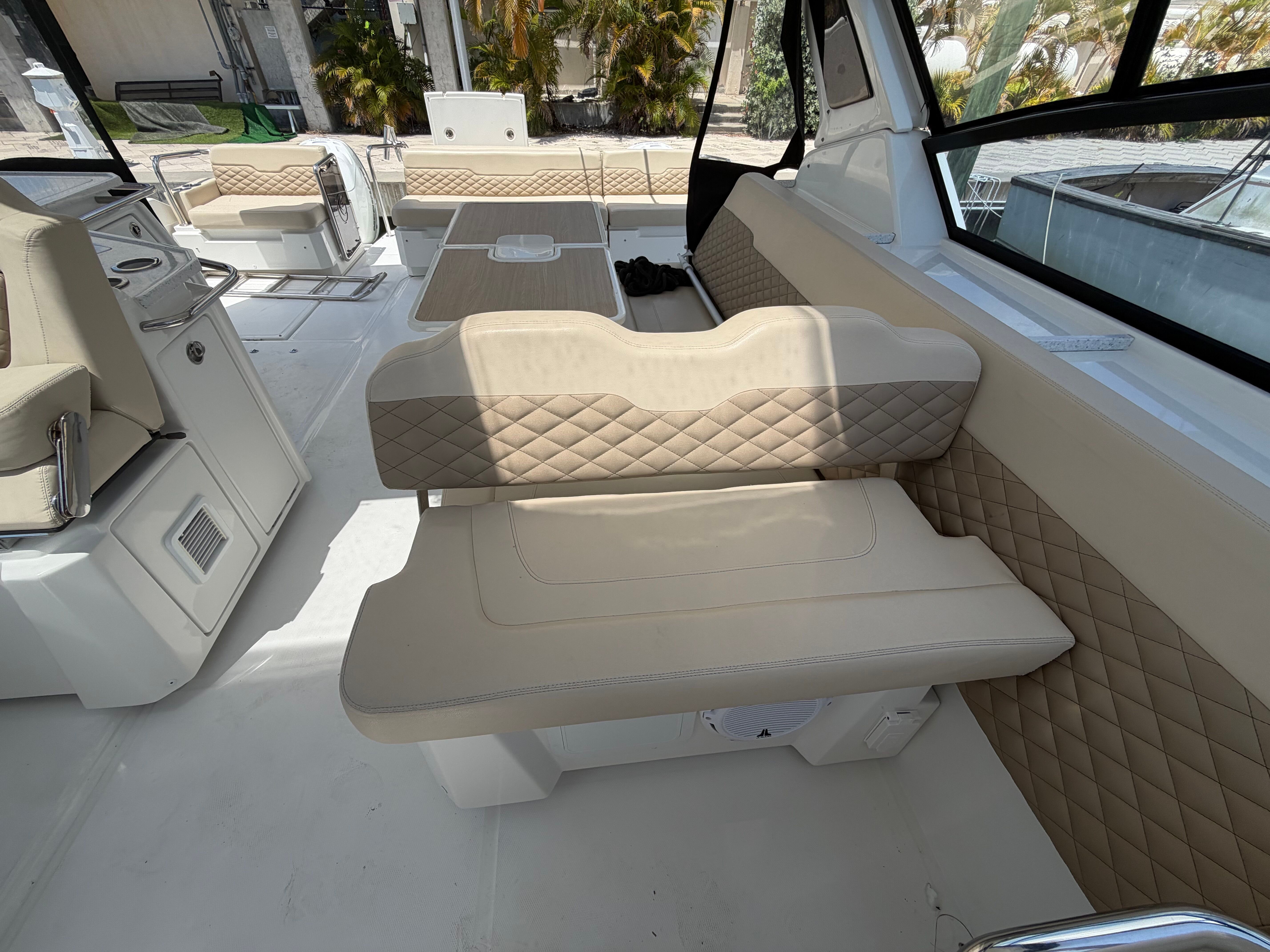 2020 AQUILA 36 SP - Image 16
