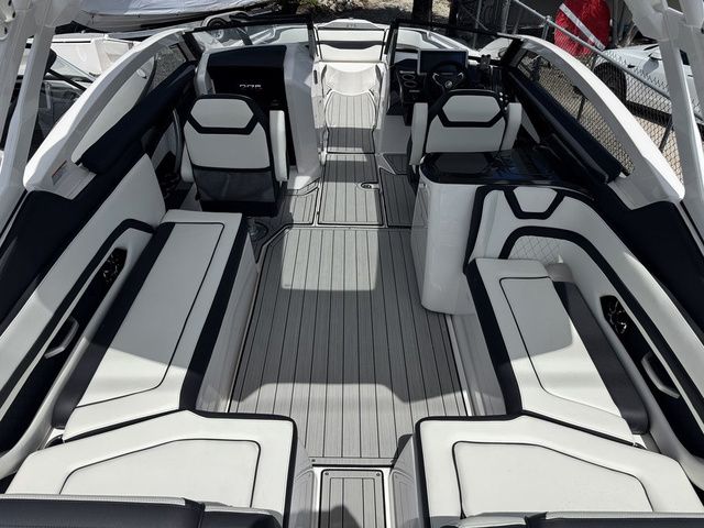 2026 Yamaha Boats 275SD - 9