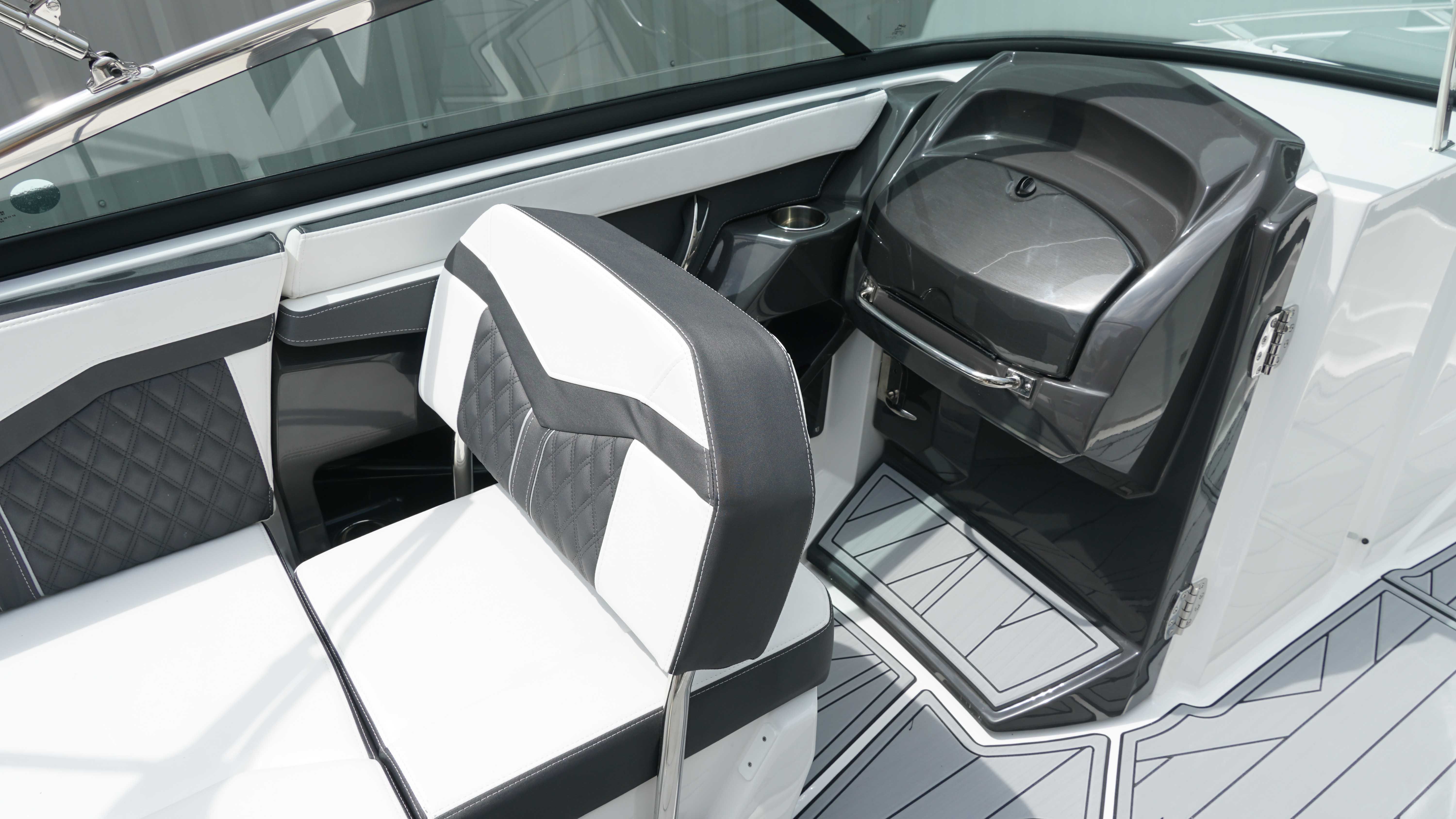 2025 Monterey 258SS Super Sport - 15