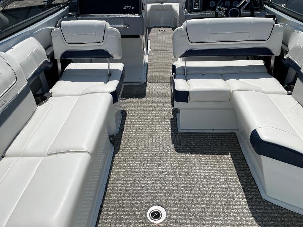 2013 Formula 270 Bowrider - 22