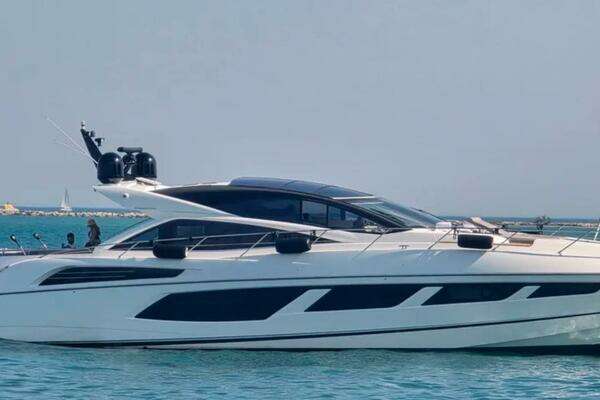 2017 Sunseeker 68 Predator