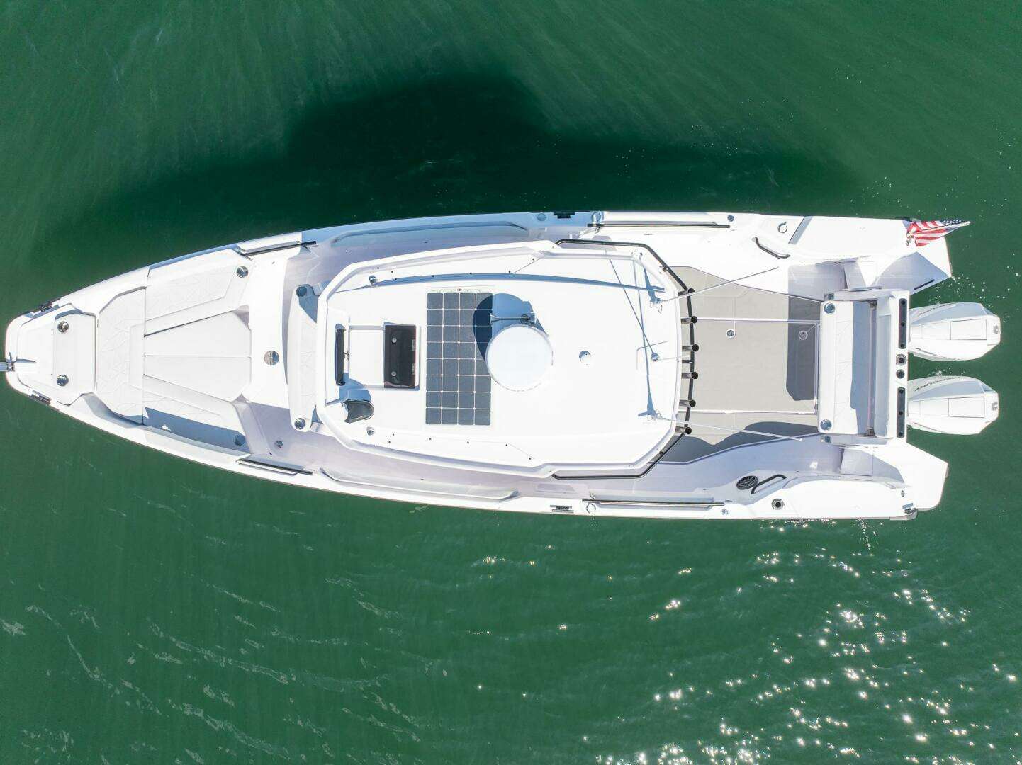 2025 Axopar CCX Center Console - Image 8