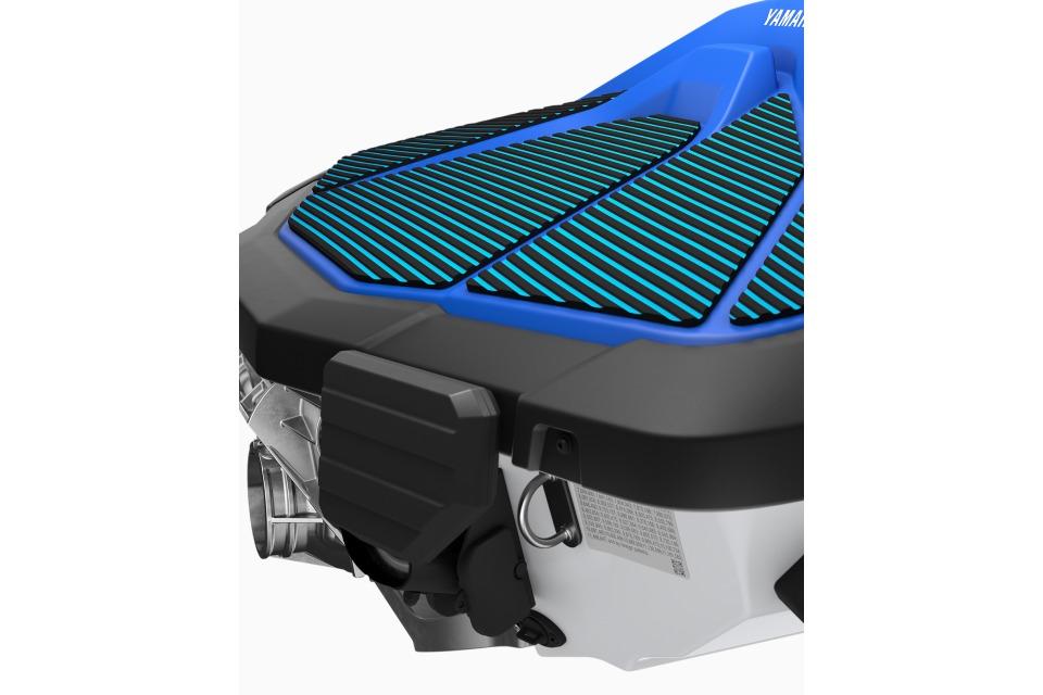 Manufacturer Provided Image: 2026 Yamaha WaveRunner JetBlaster DLX 3-Up, featuring sleek blue and black design details.