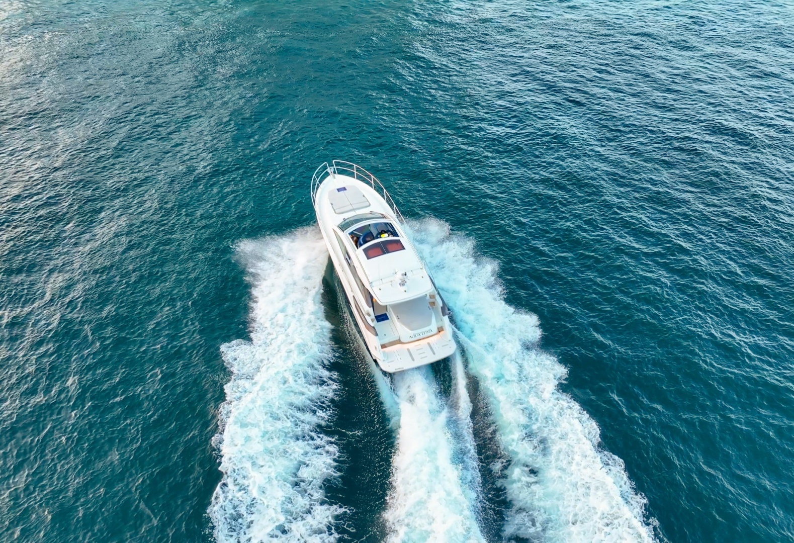 2023 Beneteau Gran Turismo 45 - Image 8