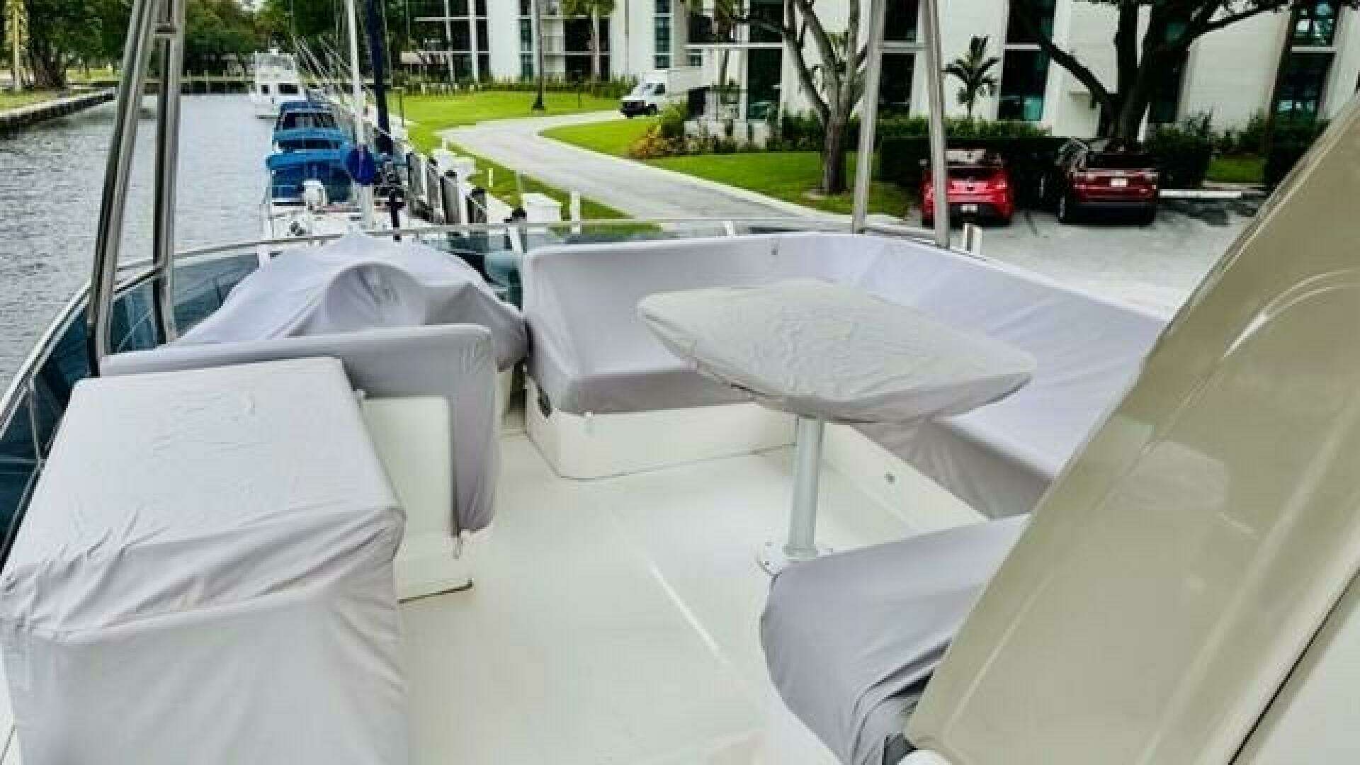 2022 Greenline 48 Diesel Flybridge with Hardtop - Image 20