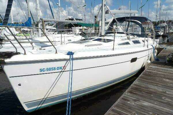 2002 Hunter 356
