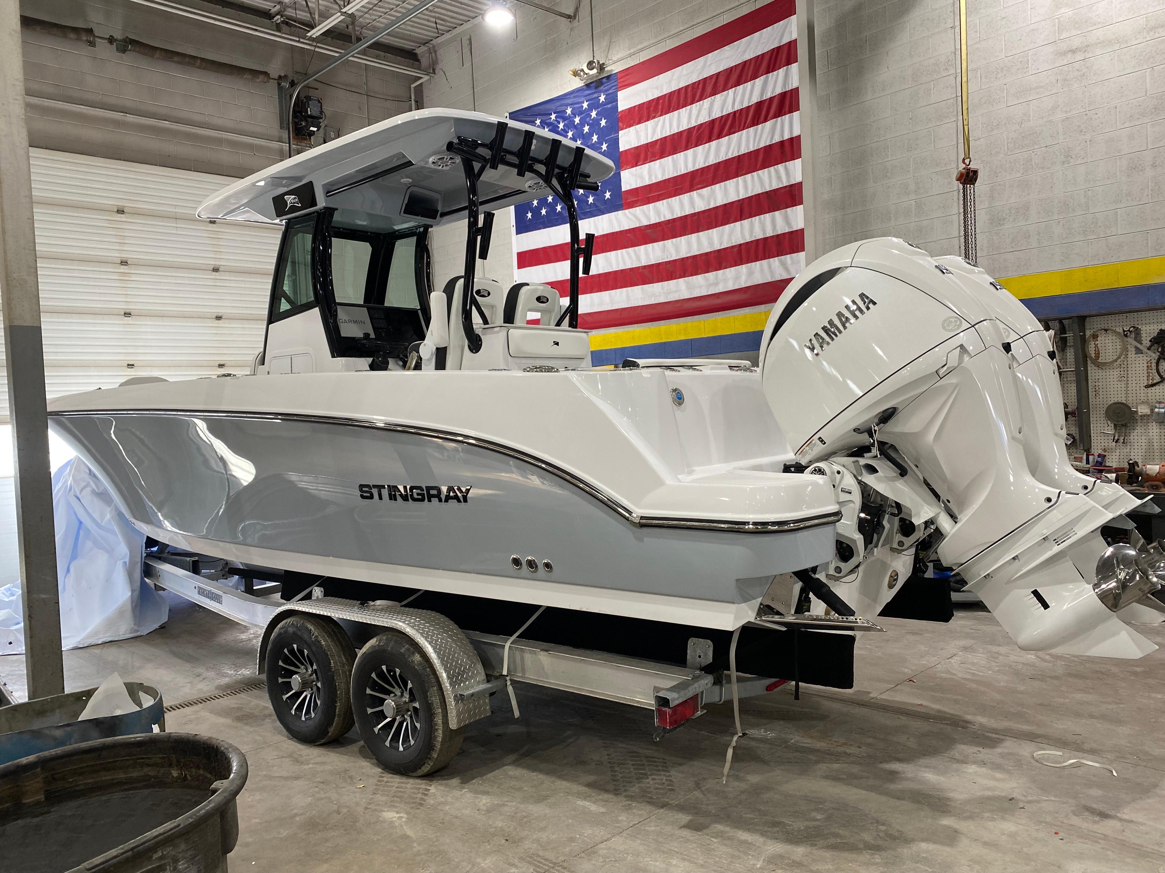 2025 Stingray 253 CC