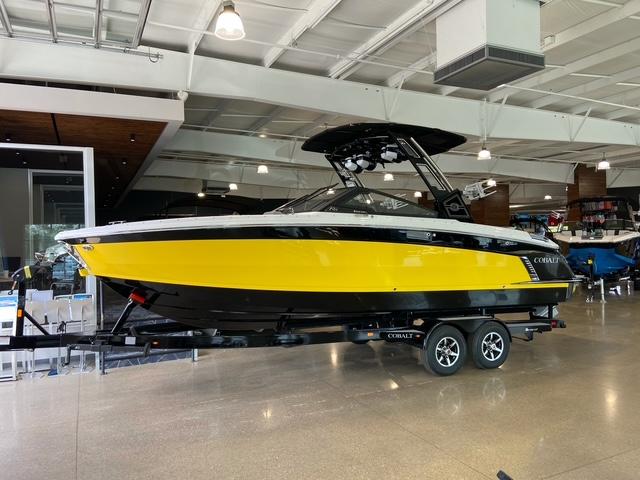 2021 Cobalt R8 Surf