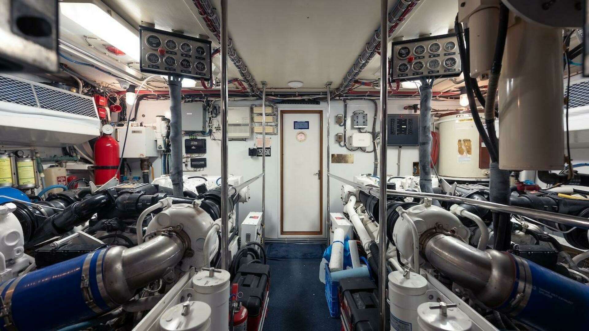 1998 Hatteras Sport Deck - Image 69