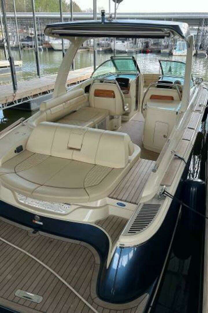 2020 Chris-Craft Launch 31 GT - Image 9
