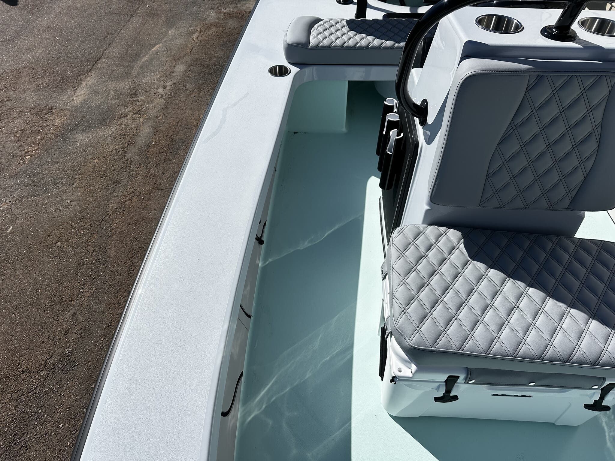 2026 Delta Boatworks D18 CC Guide Series GUIDE SERIES - 5