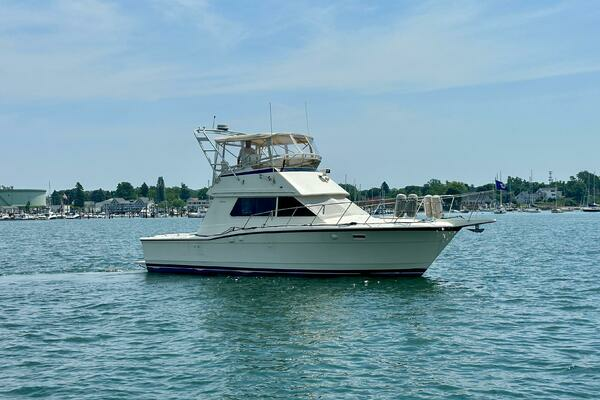 1985 Hatteras 36 Convertible