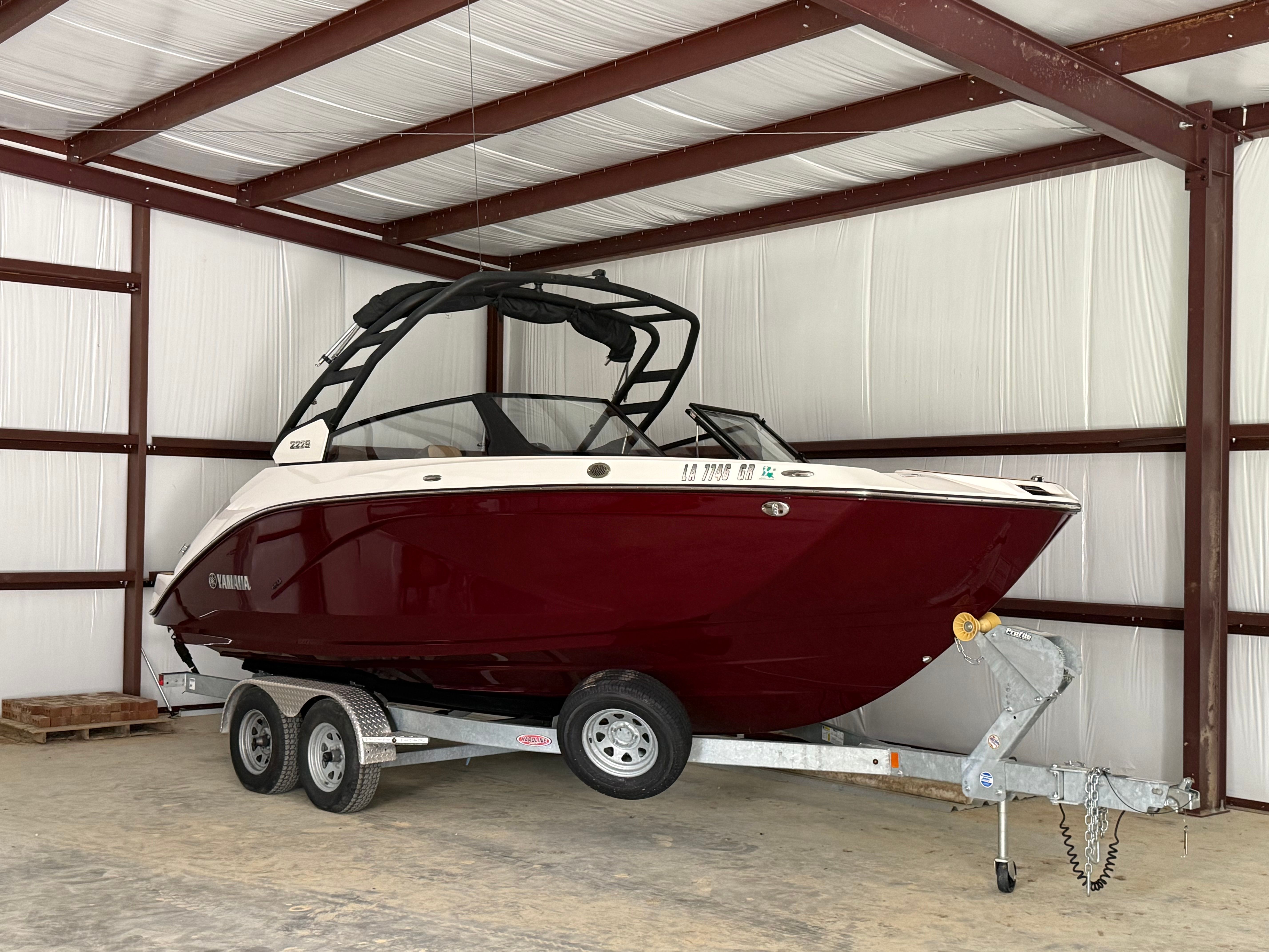 2023 Yamaha Boats 222S