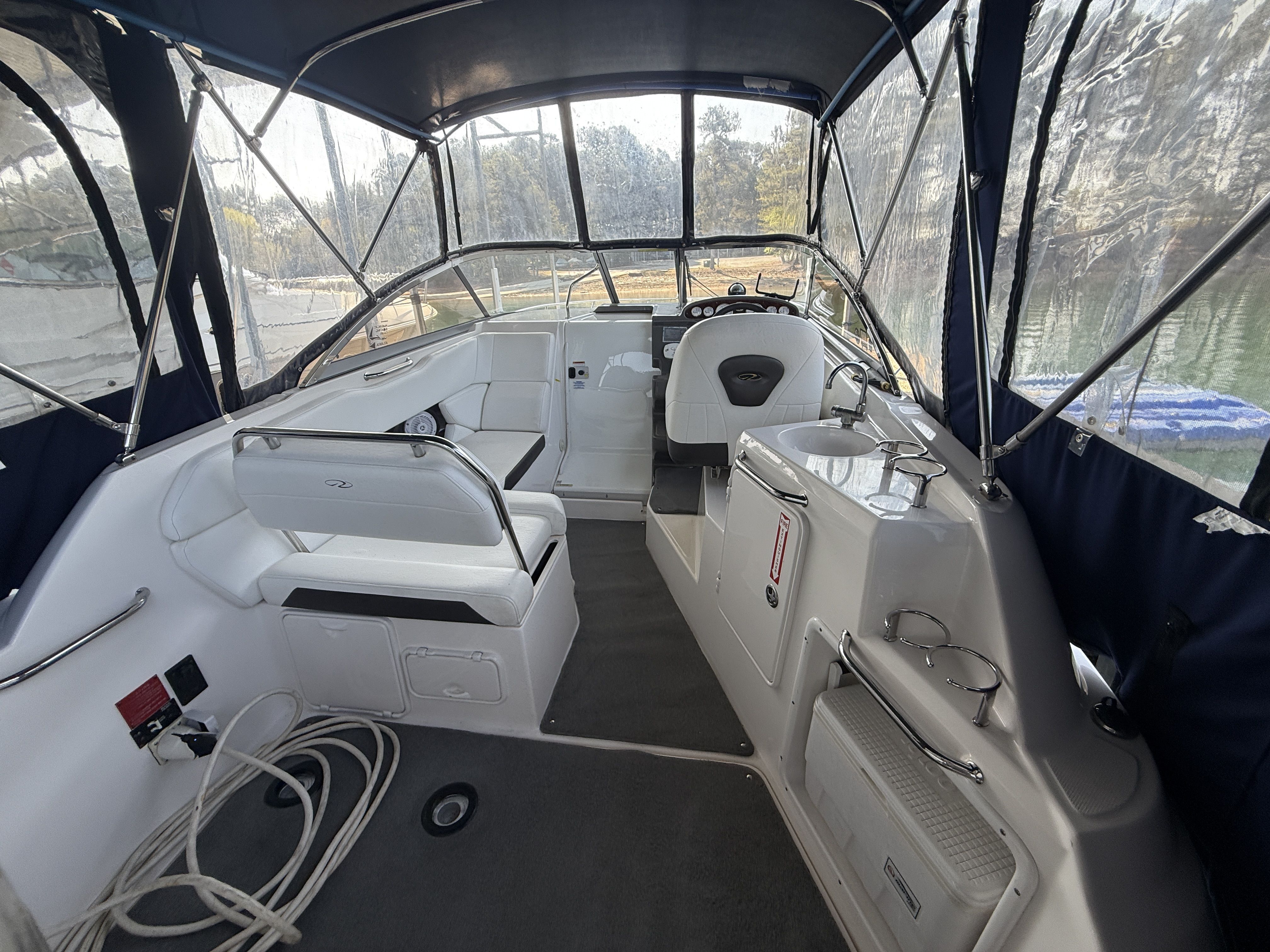 2007 Regal 2565 Window Express - 4