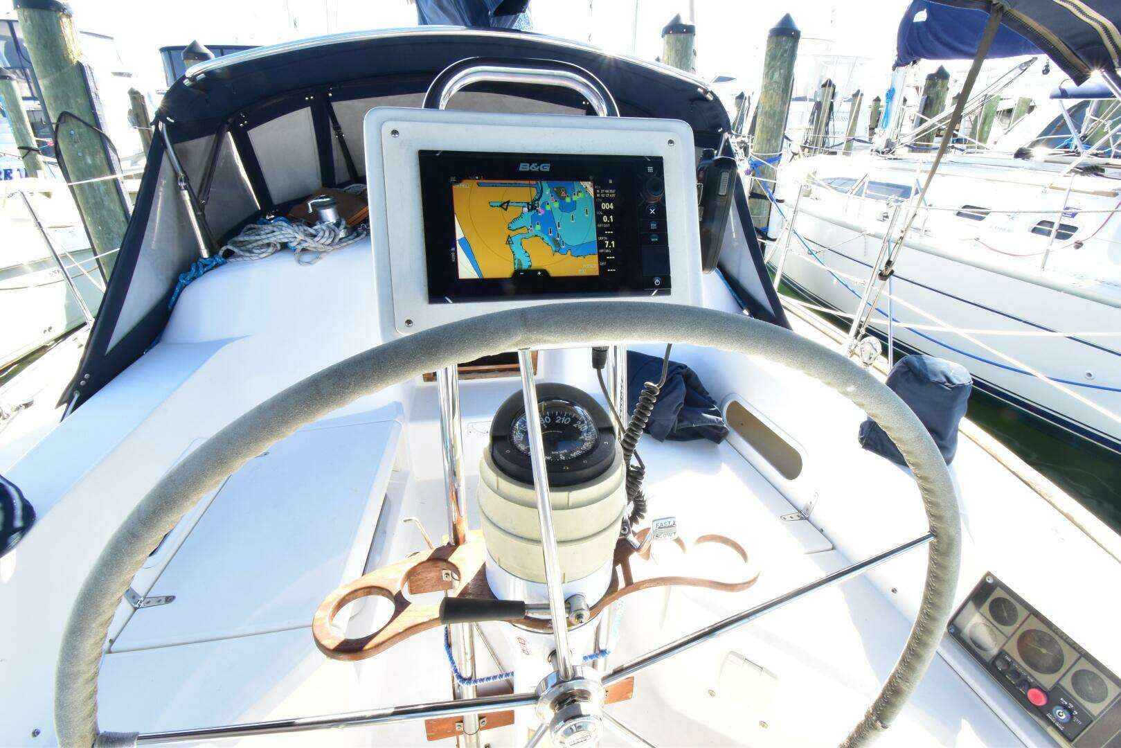 2004 Sabre 386 - Image 11