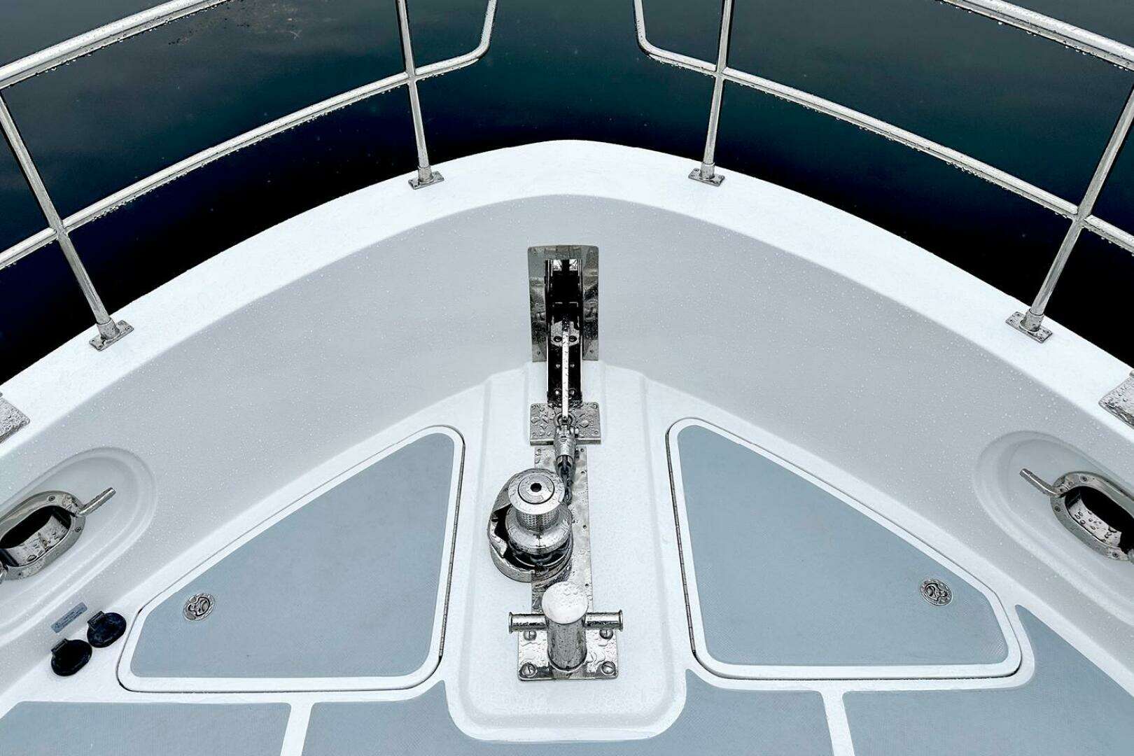 2026 Helmsman Trawlers 46 Pilothouse - Image 10