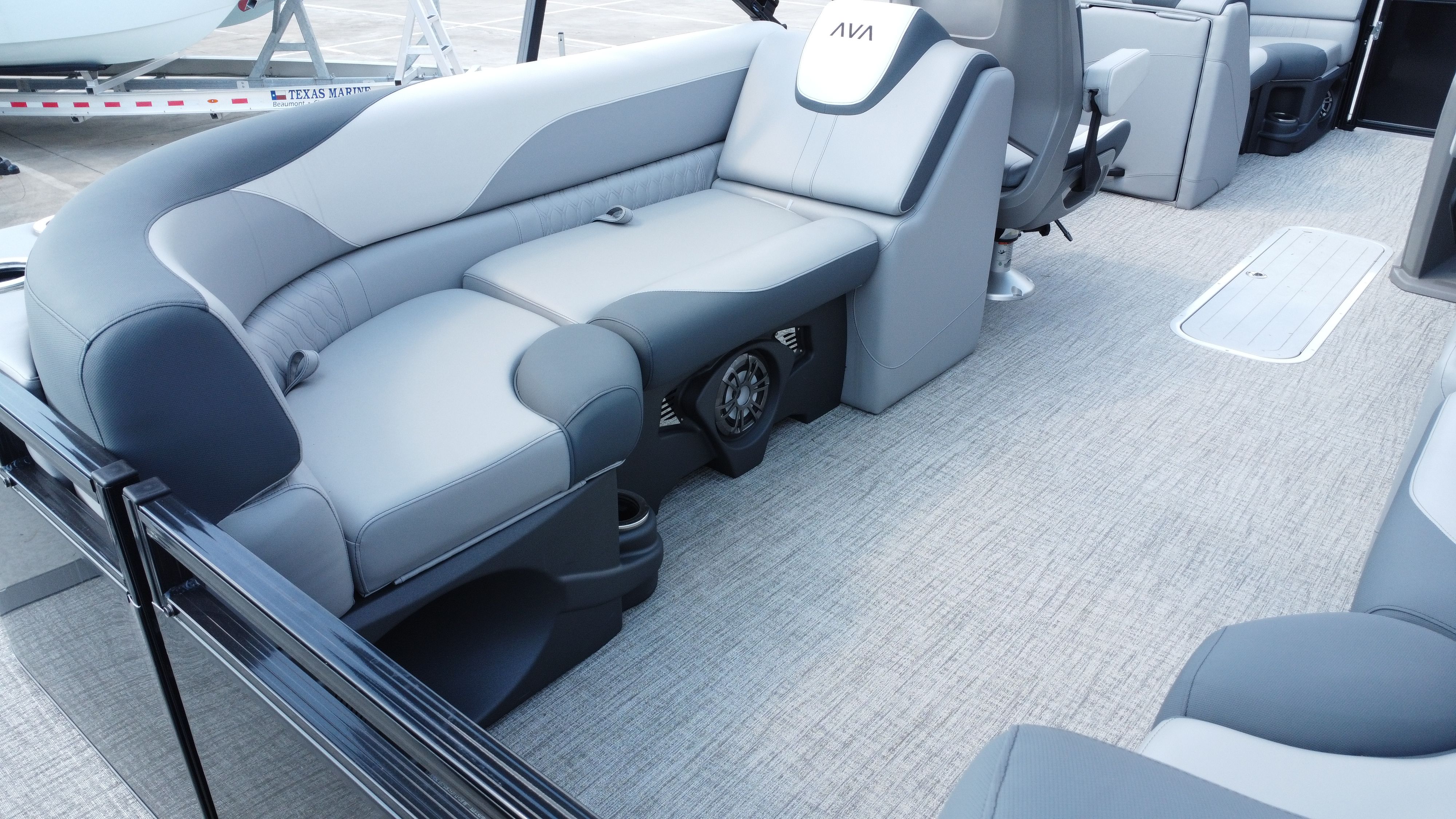 2025 Avalon LSZ Quad Lounge - 23' - 26