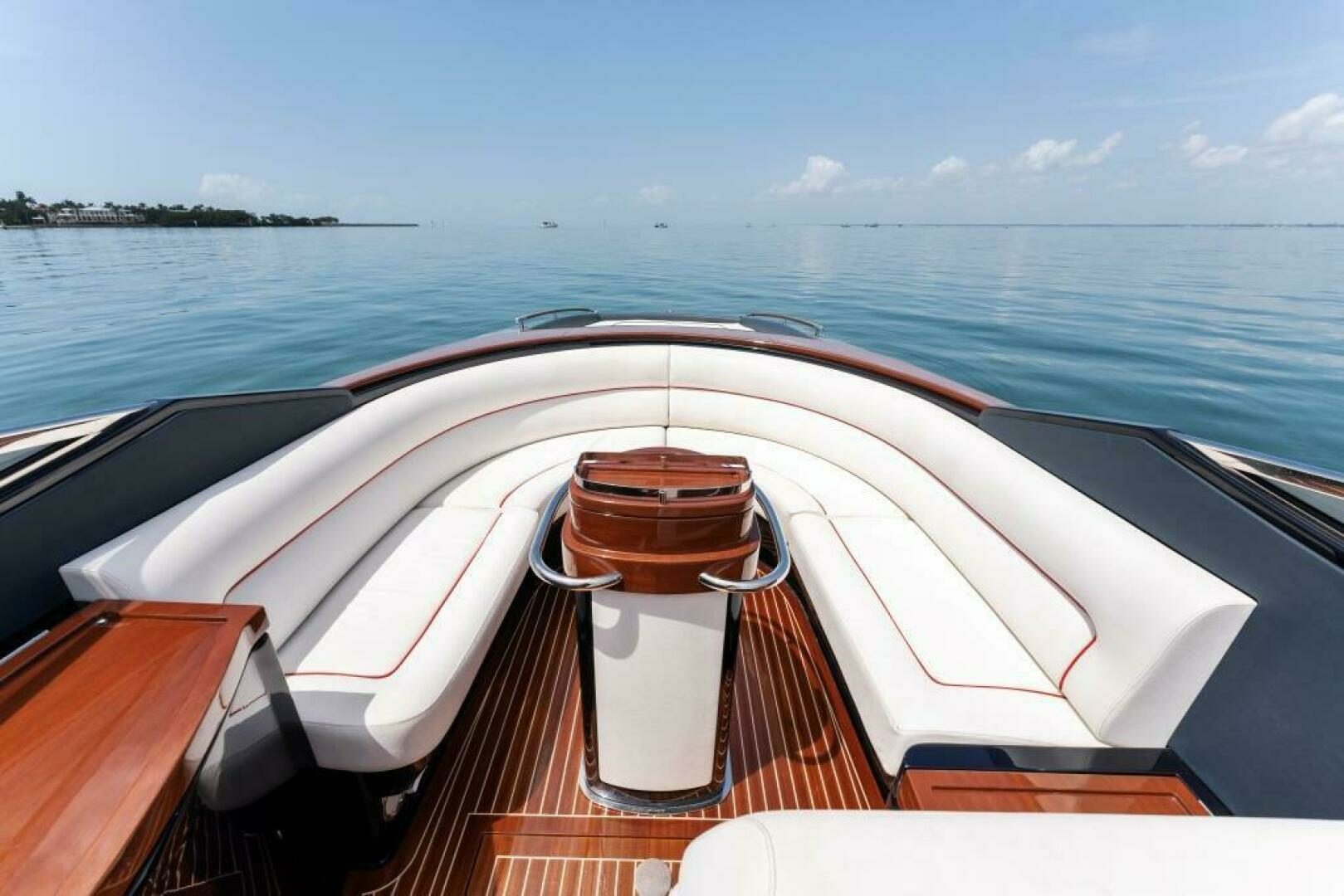 2020 Riva — - Image 17