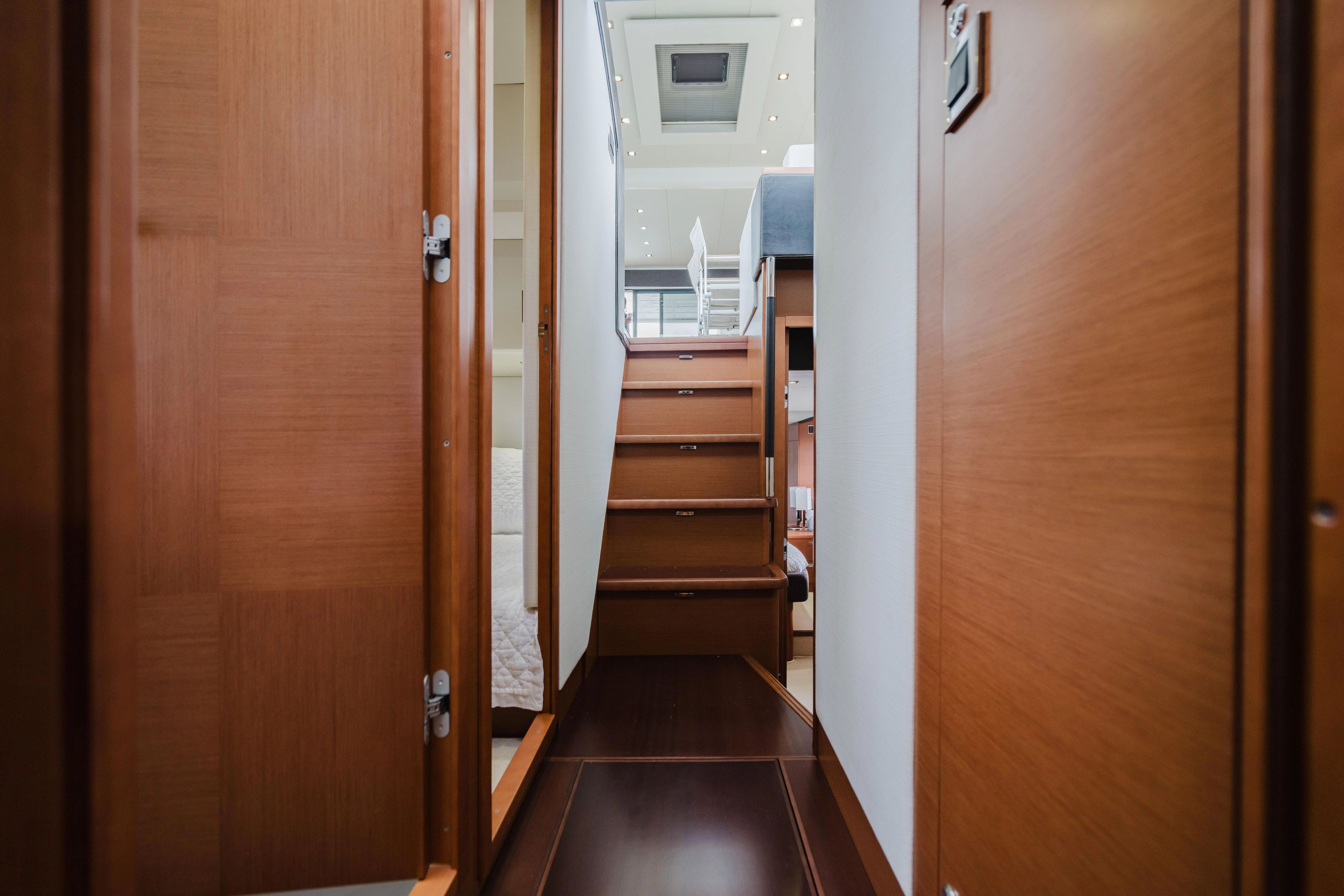 2014 Prestige 620 - 34