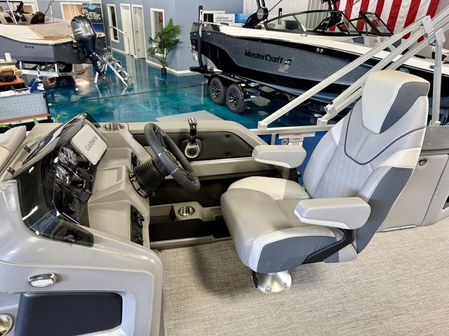 2025 Tahoe LTZ - 23 FT Cruise Rear Bench - 17