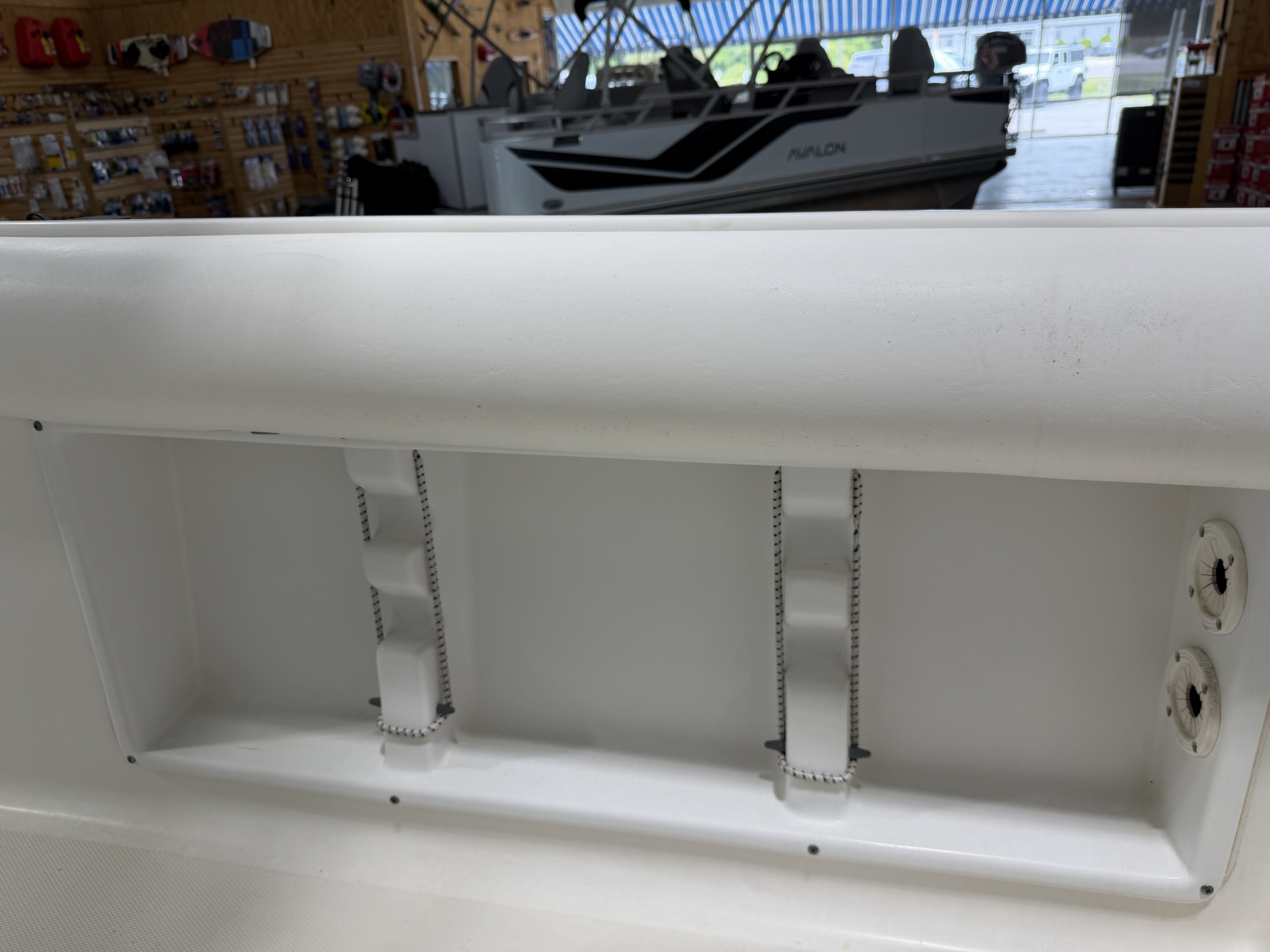 2010 Sea Hunt ULTRA 21 - 23