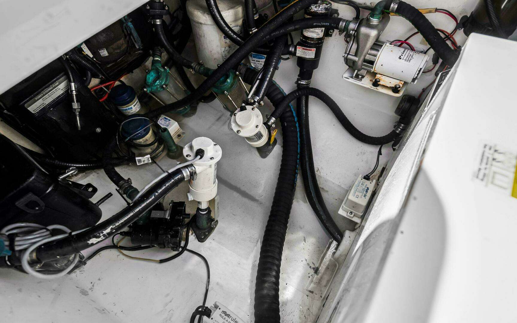 2018 Regulator 41 Center Console - Image 29