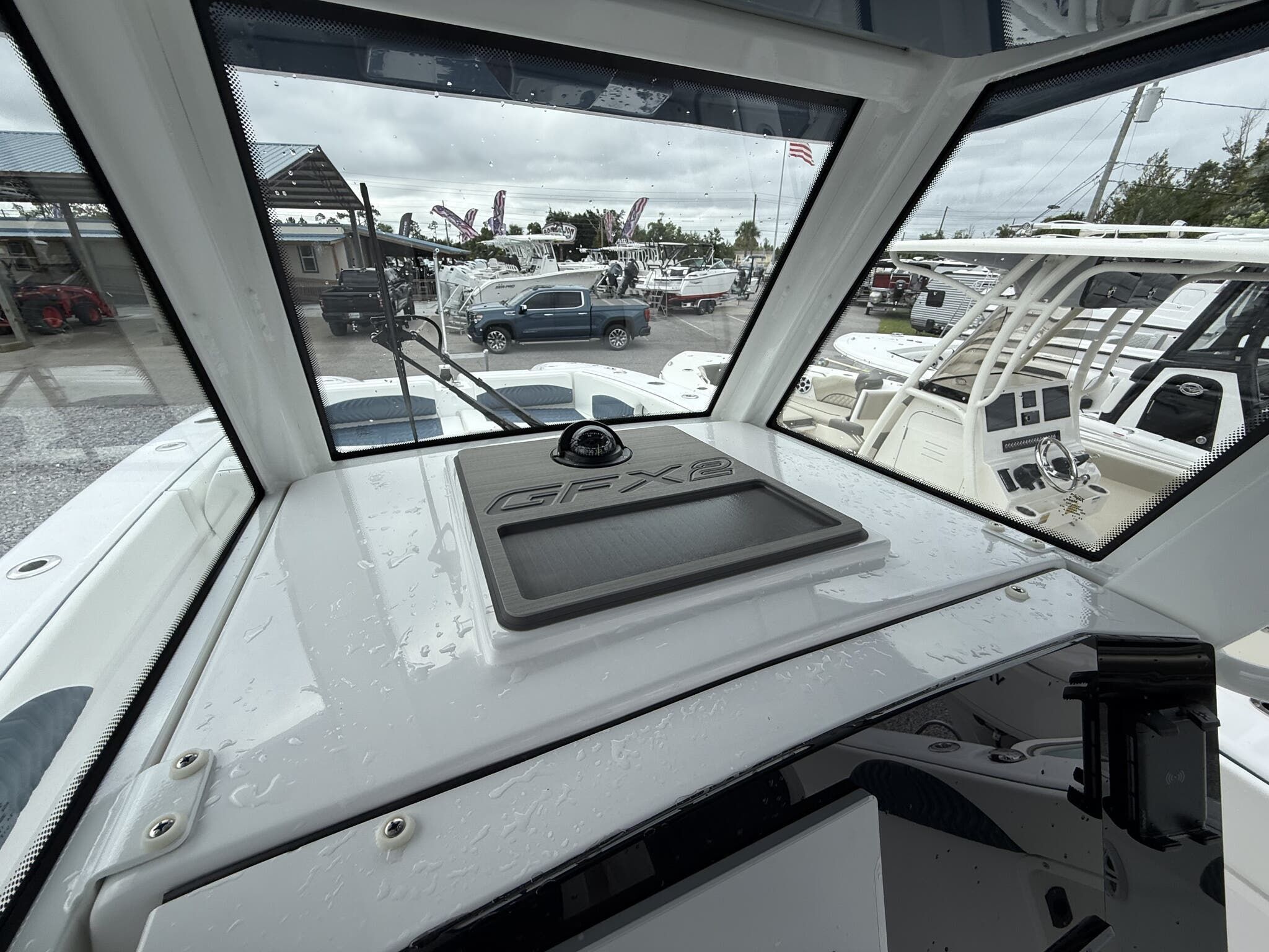 2026 Twin Vee 260 GFX2 CC - 20