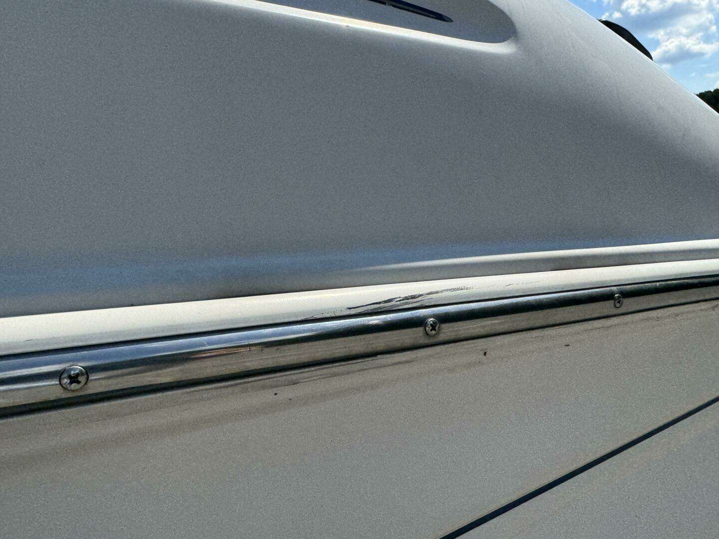 1999 Sea Ray 215 Express Cruiser - Image 229