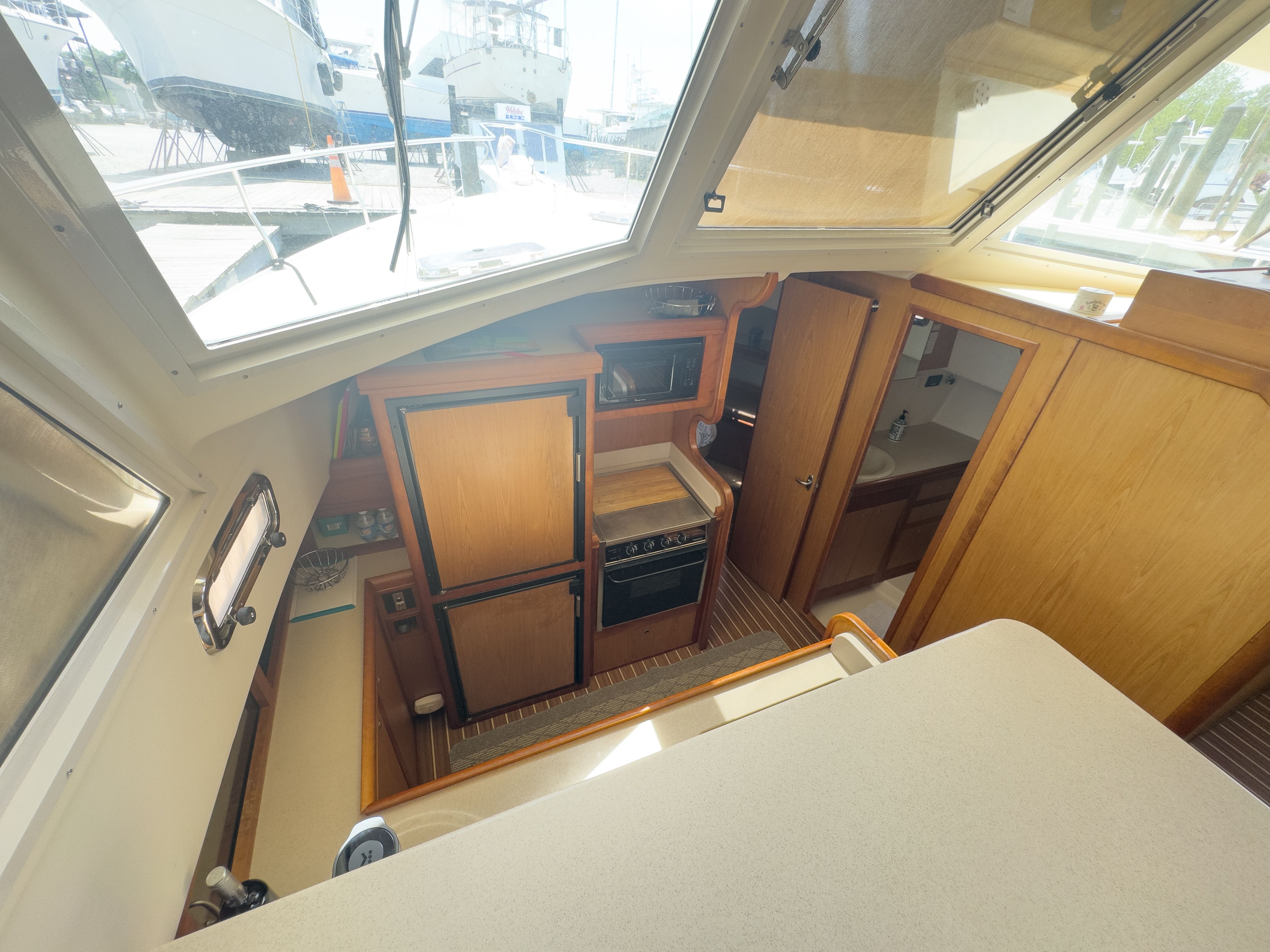 2006 Mainship 43 Trawler - 18