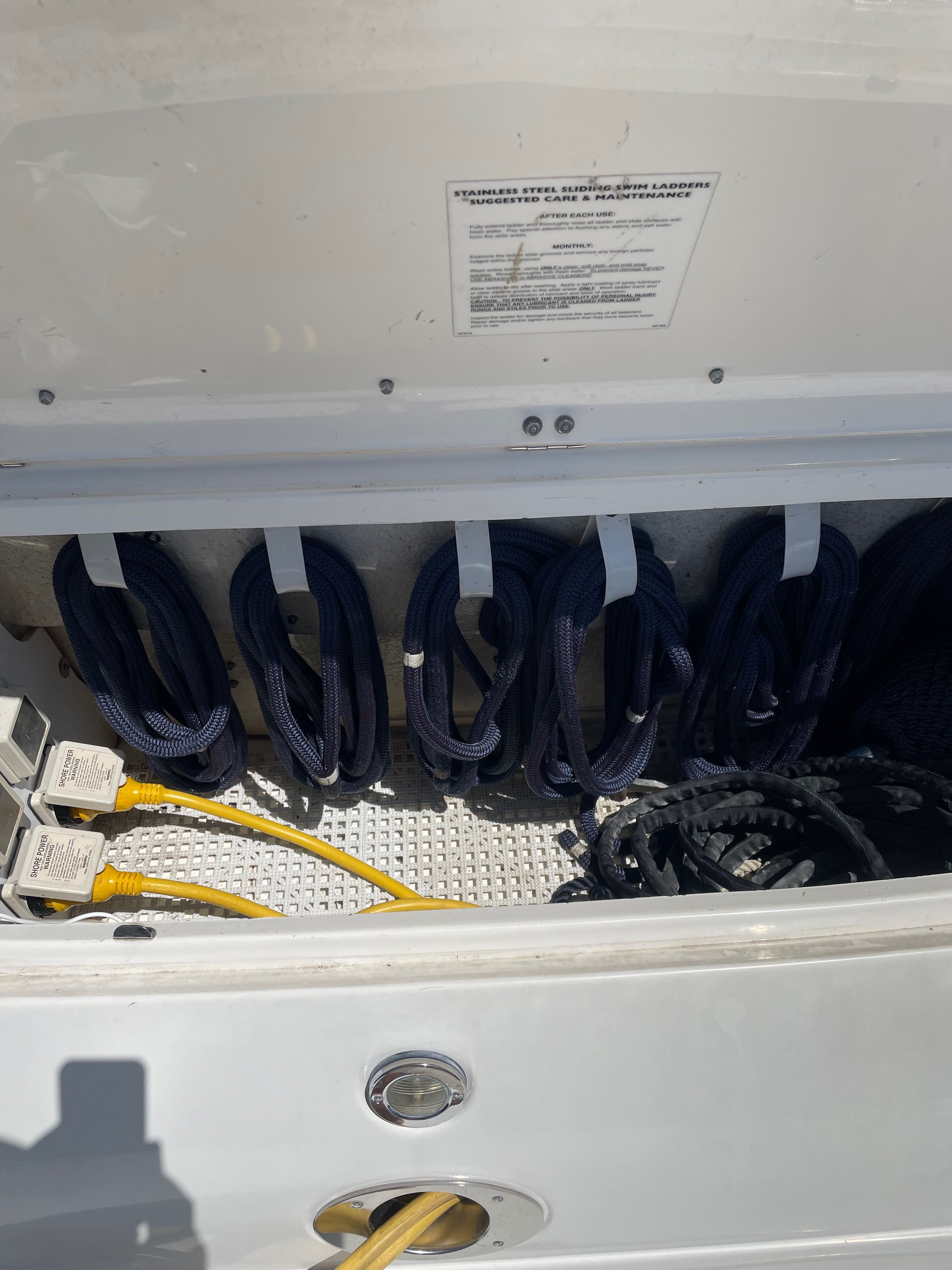 2003 Sea Ray 420 Sundancer - 29