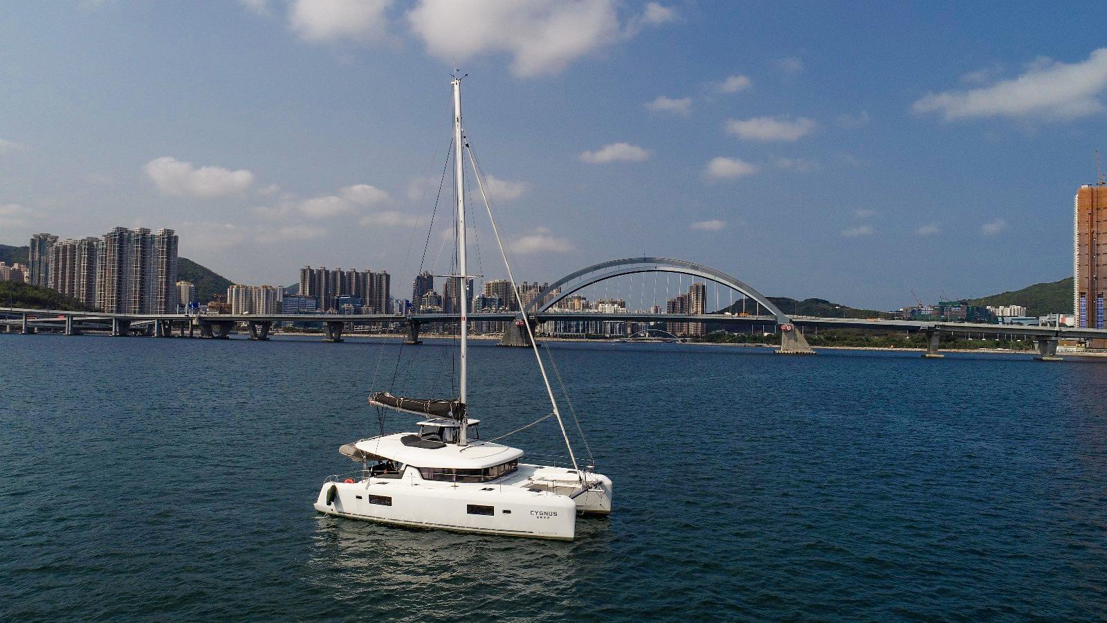 2022 Lagoon 42