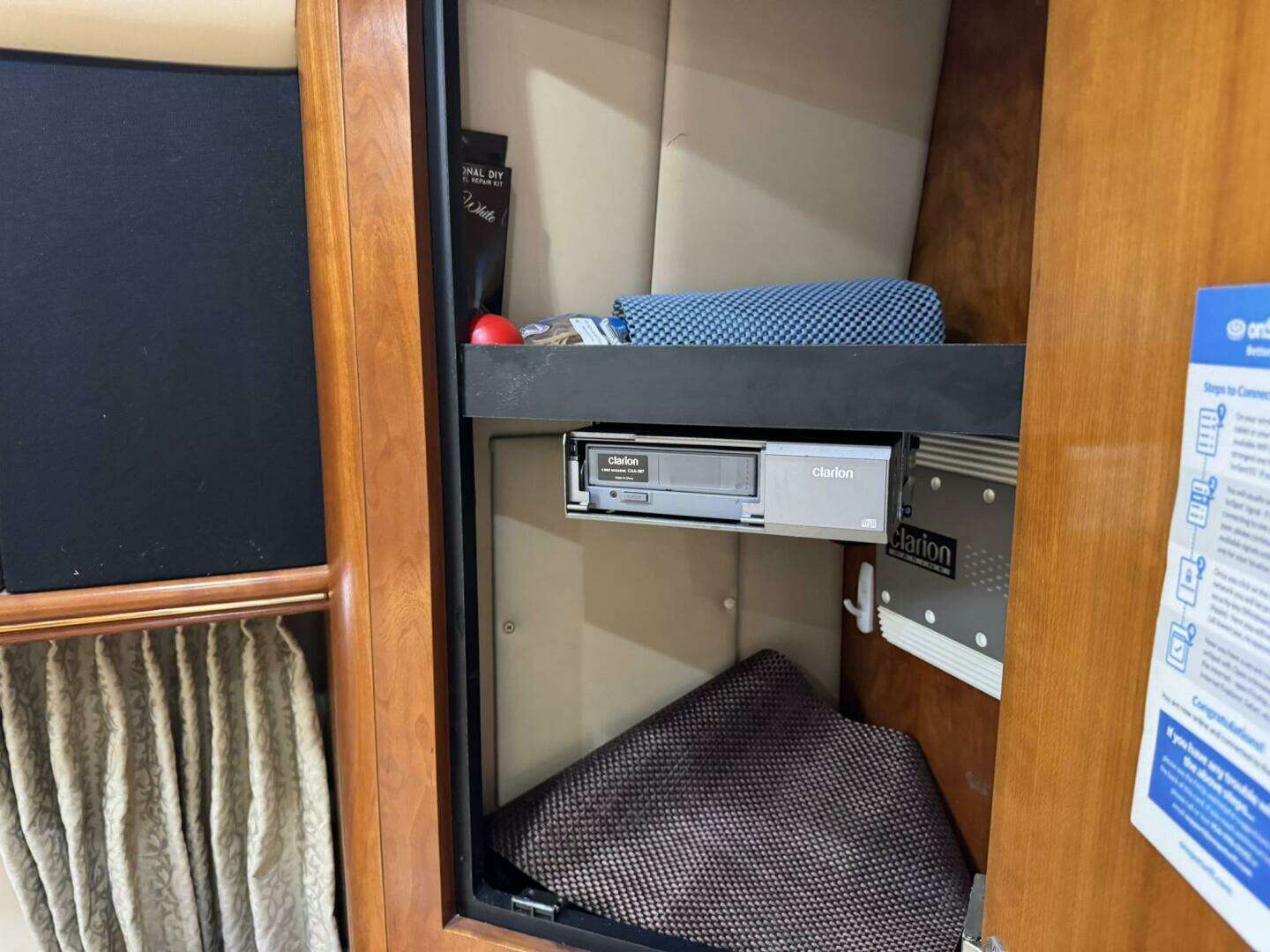 2003 Cruisers Yachts 3772 - Image 111