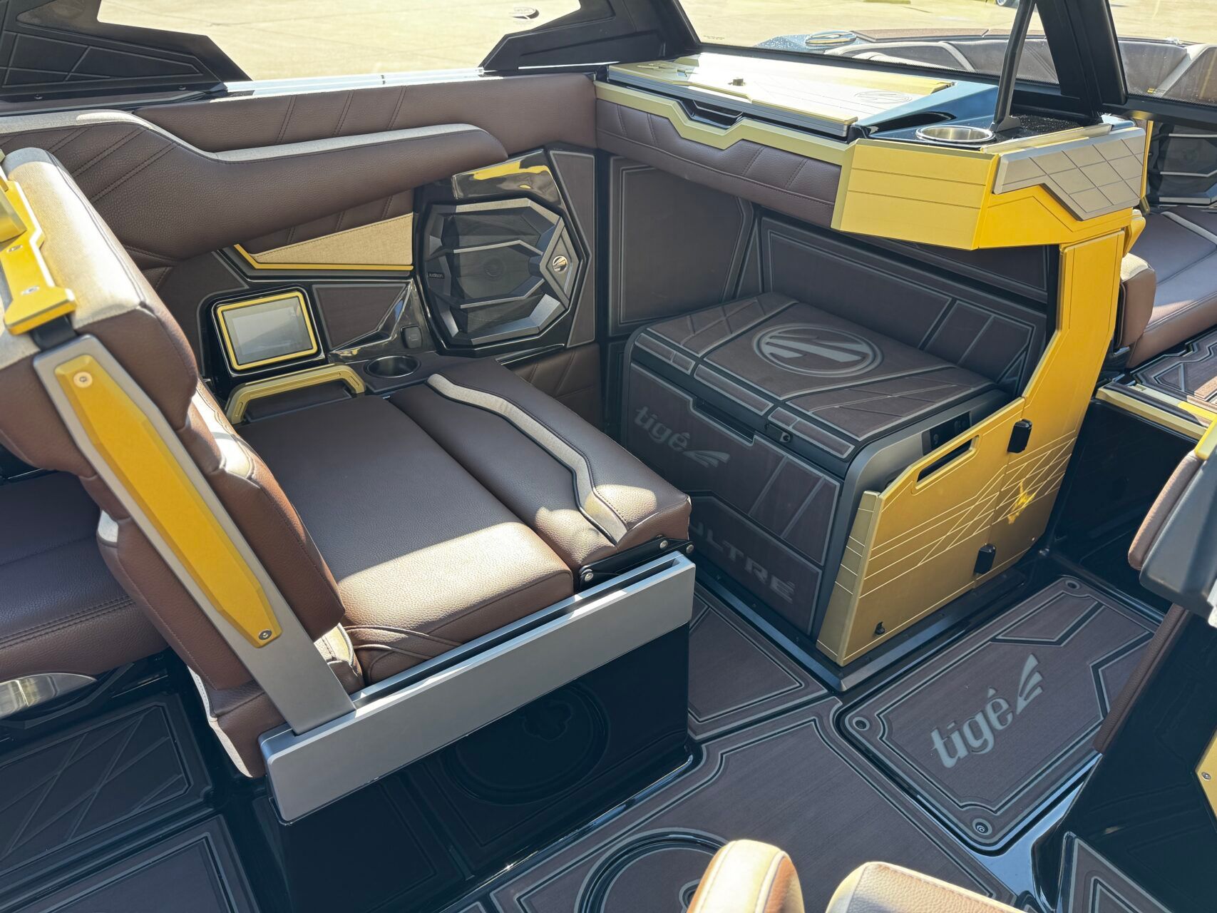 2026 Tigé Ultré 25ZX - 26
