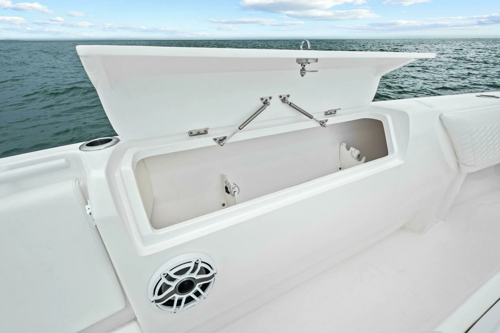 2020 Intrepid 407 Nomad SE - Image 21
