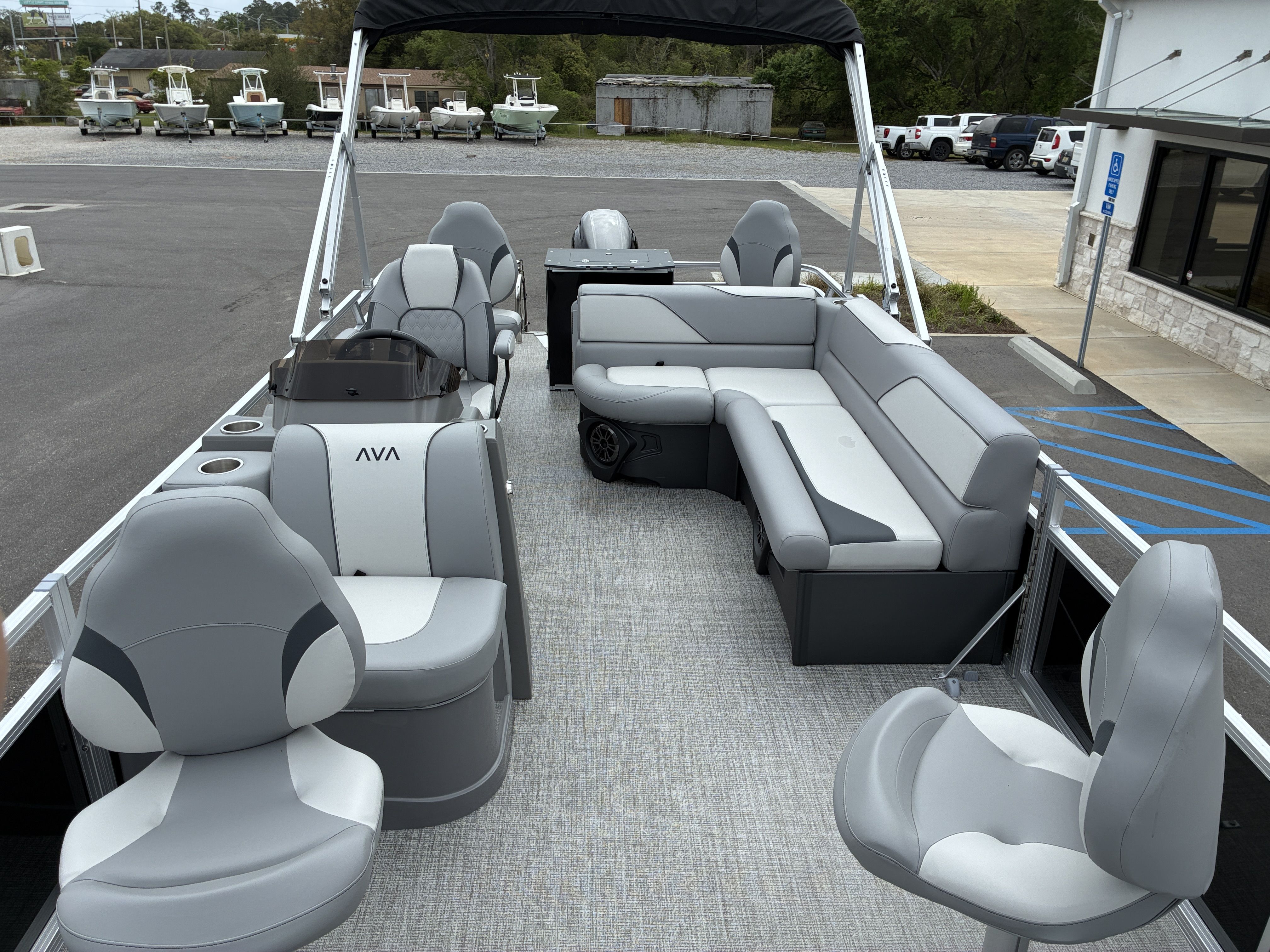 2026 Avalon Venture Quad Fish - 19' - 8
