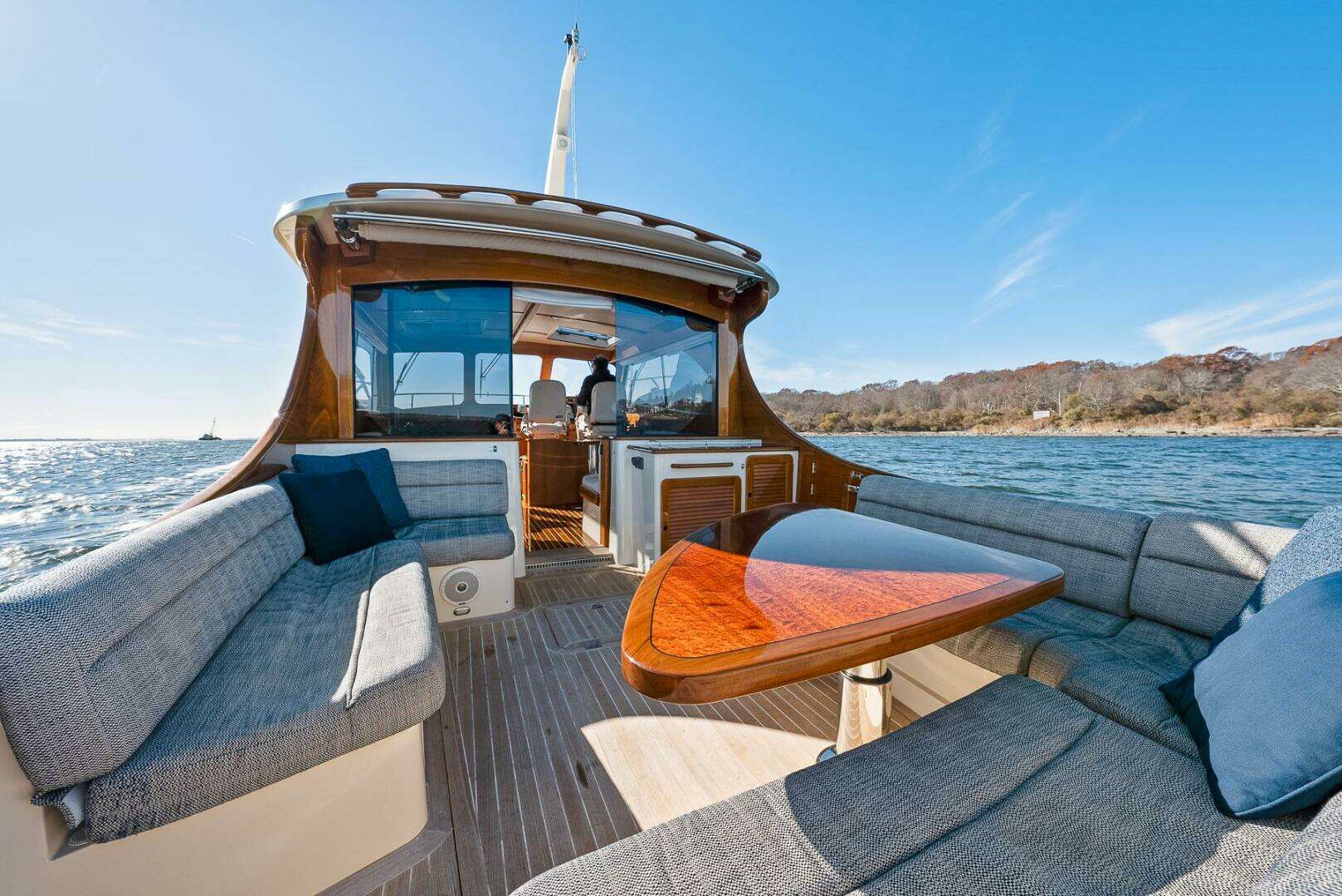 2017 Hinckley Talaria 43 - Image 9