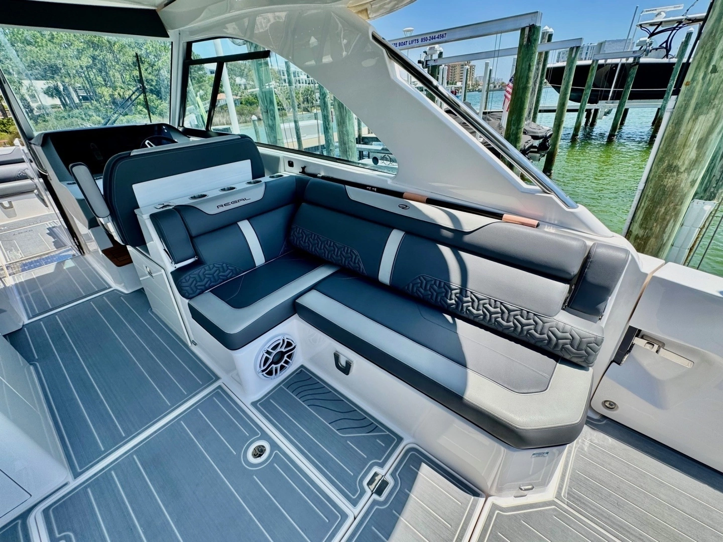 2025 Regal LS36 - Image 6