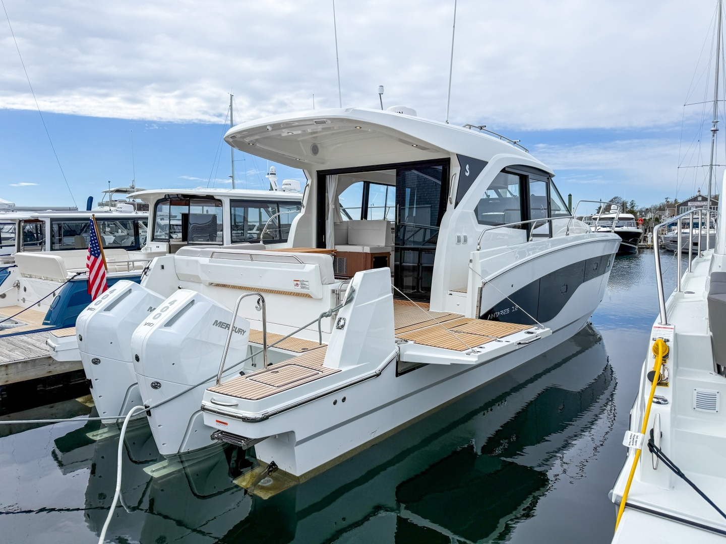 2026 Beneteau Antares 12 Coupe - Image 3