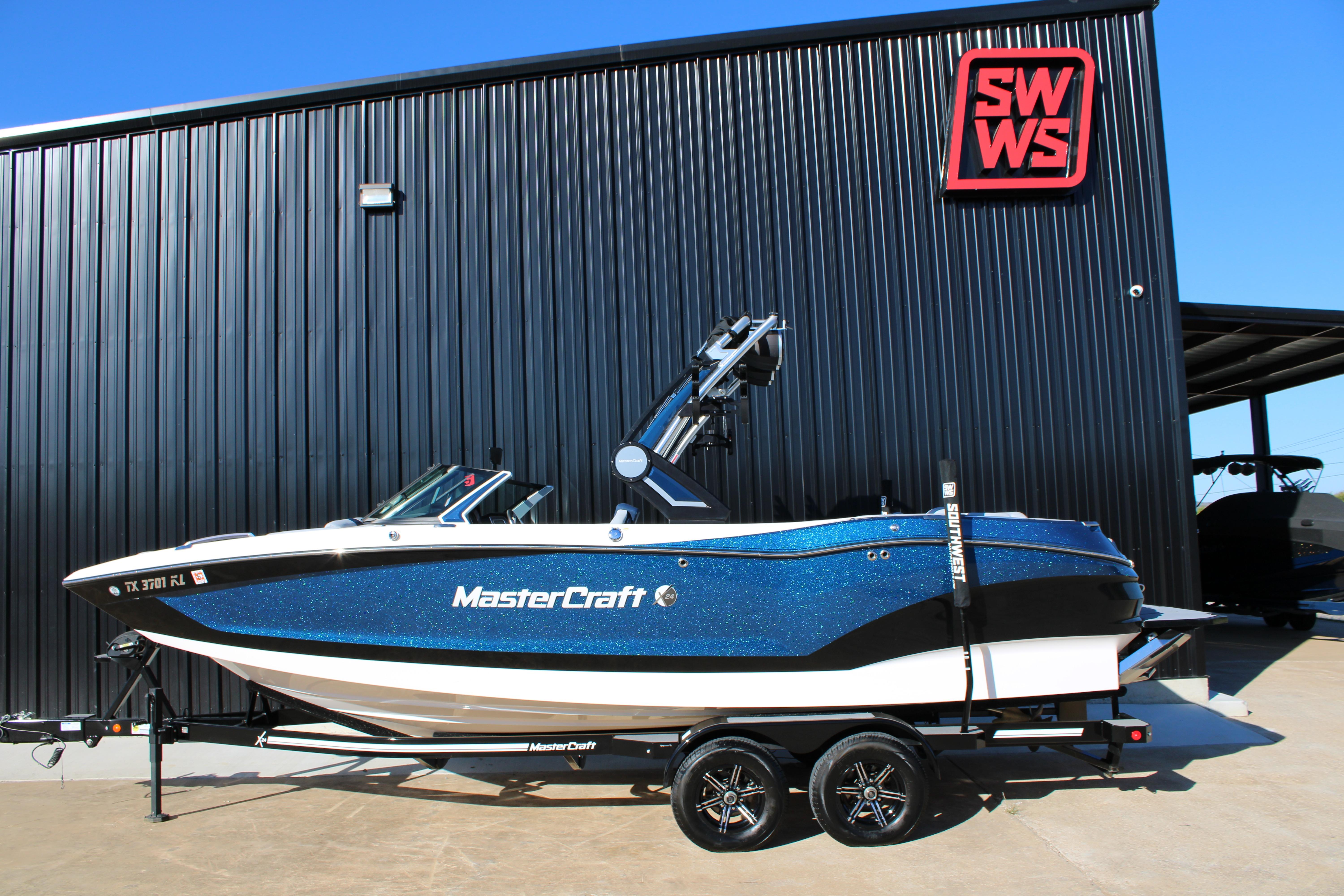 2022 MasterCraft X24