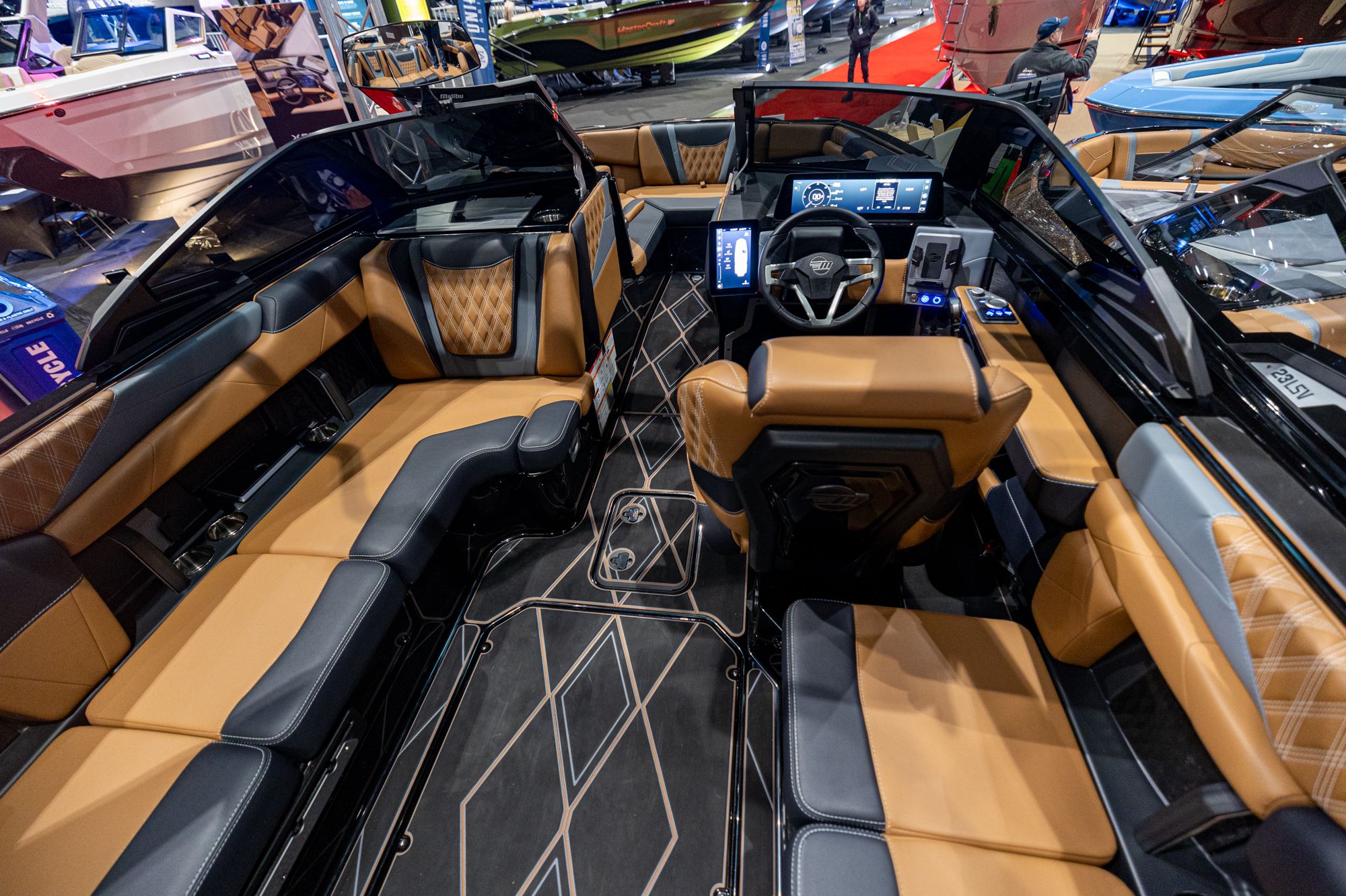 2025 Malibu M230 - 7