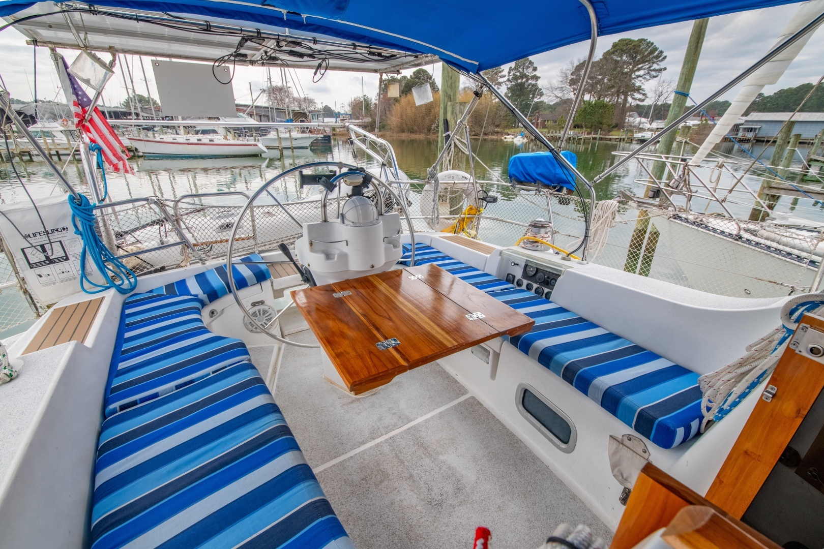 2002 Beneteau 393 - Image 23