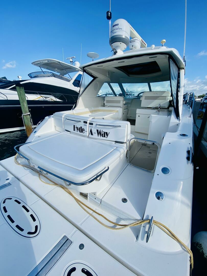 2010 Sea Ray 450 Sundancer - Image 7