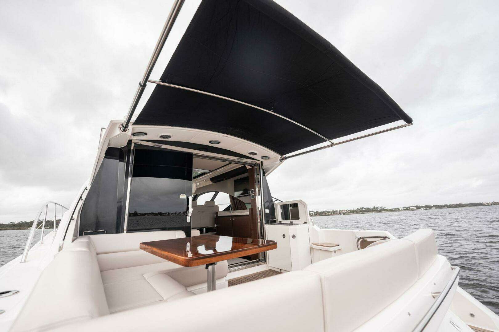 2015 Sea Ray 510 Sundancer - Image 116